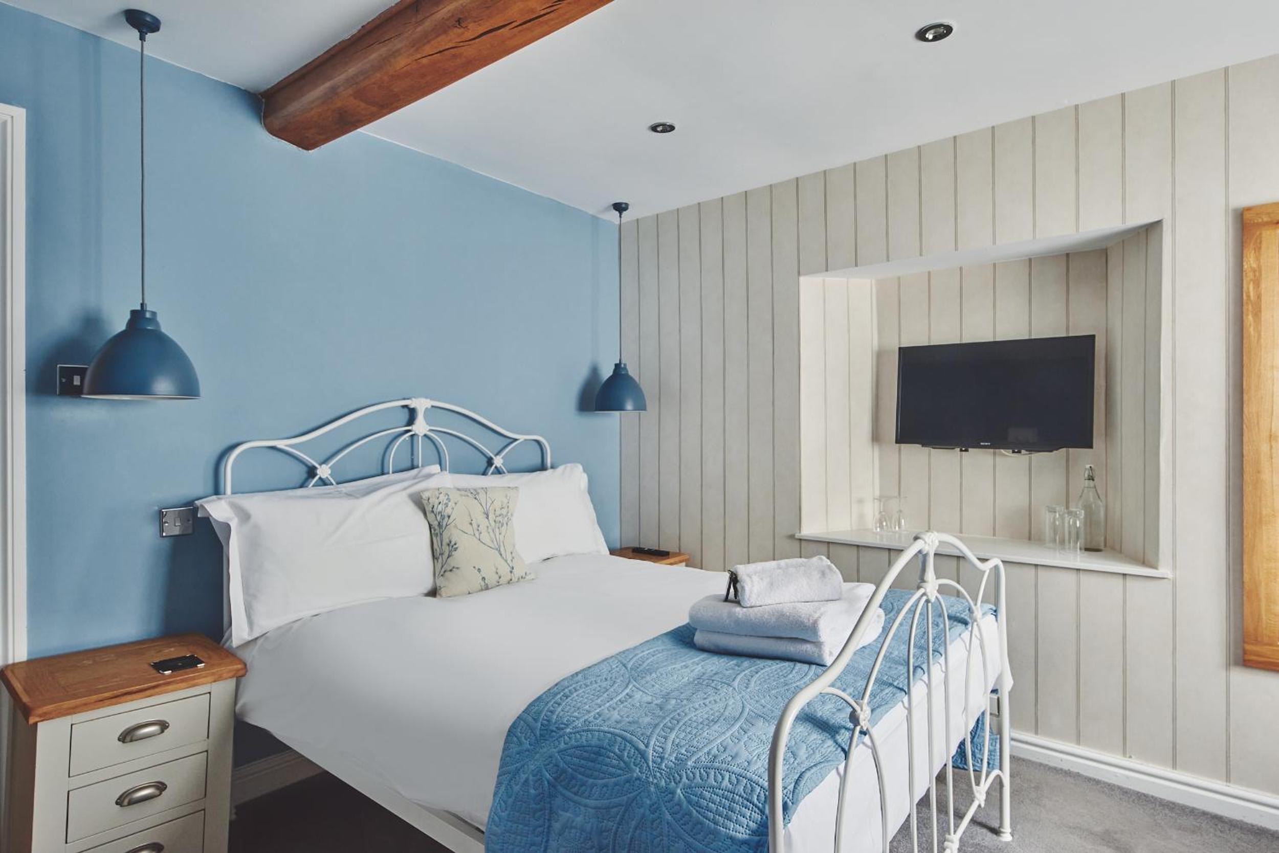 Double Room - Photo 7