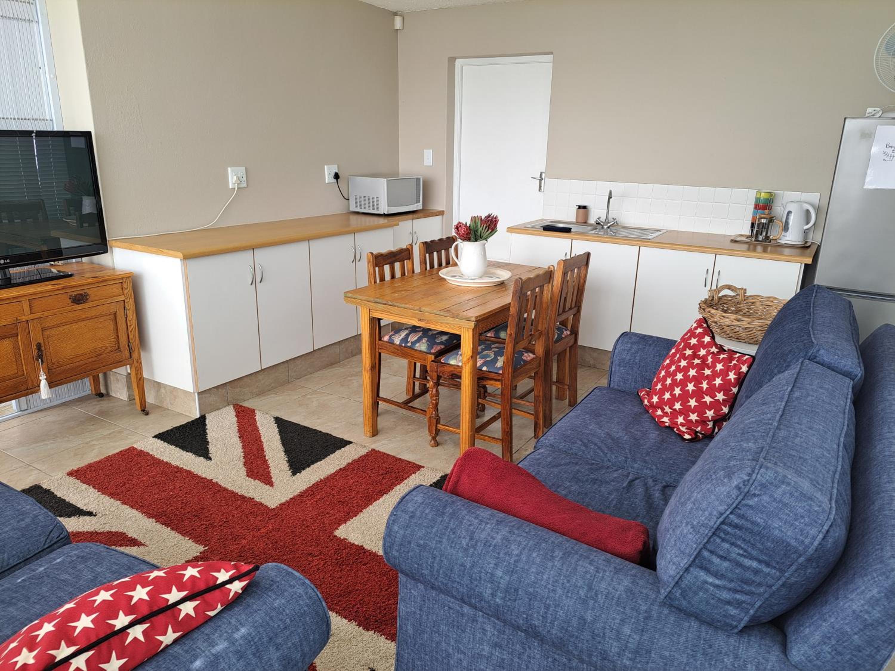 Two-Bedroom Apartment - Photo 8