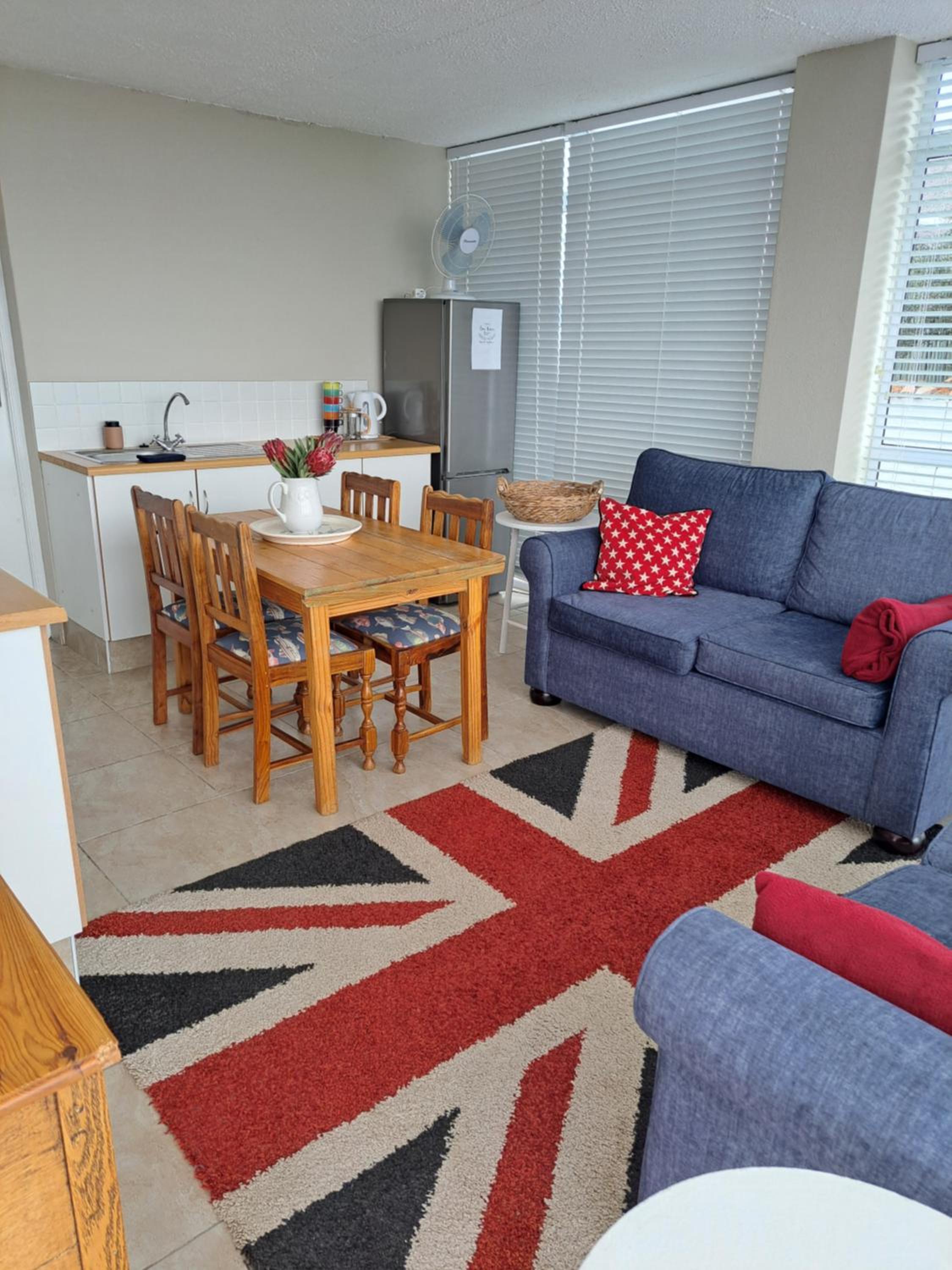 Two-Bedroom Apartment - Photo 9