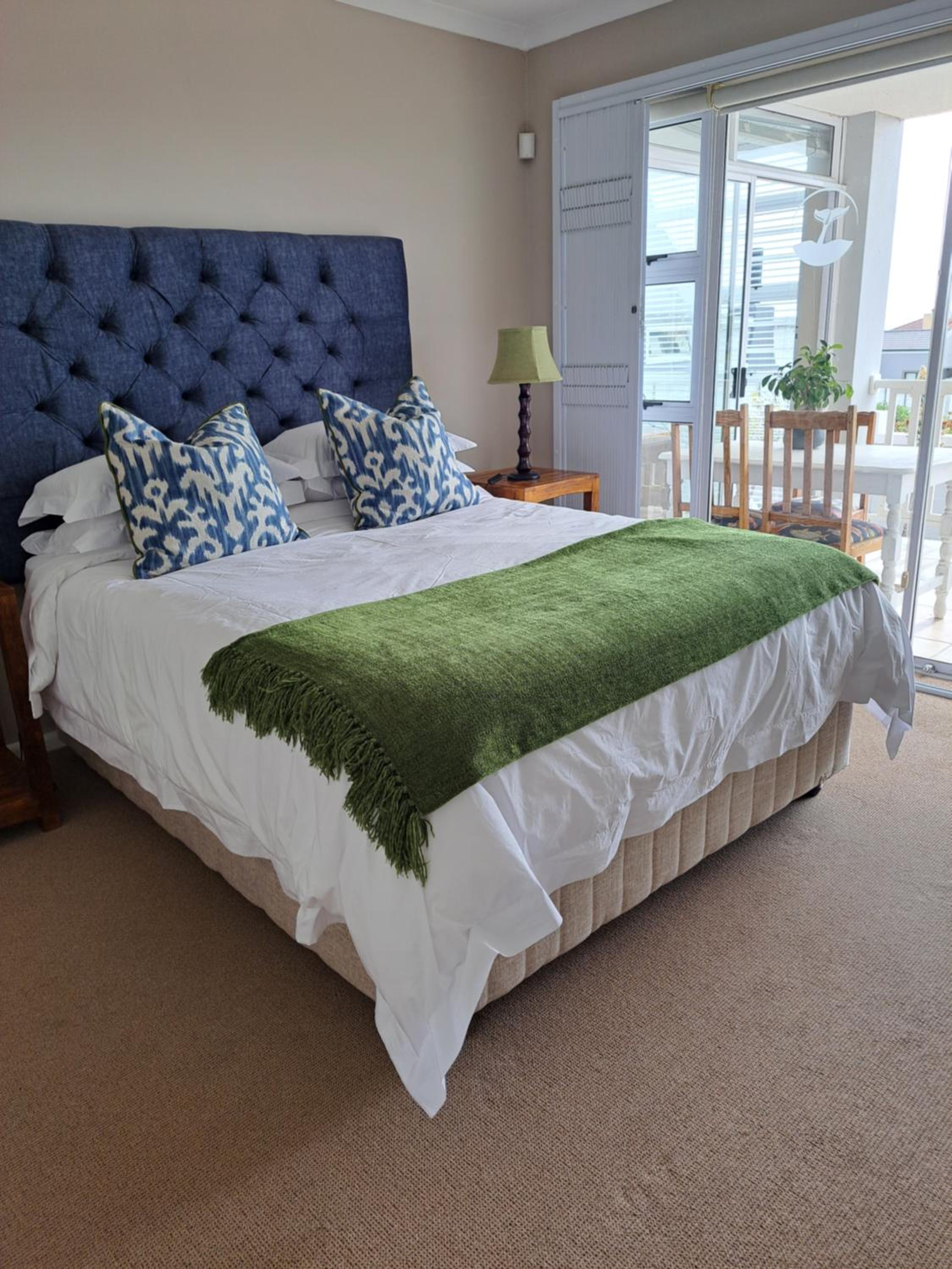 Two-Bedroom Apartment - Photo 1