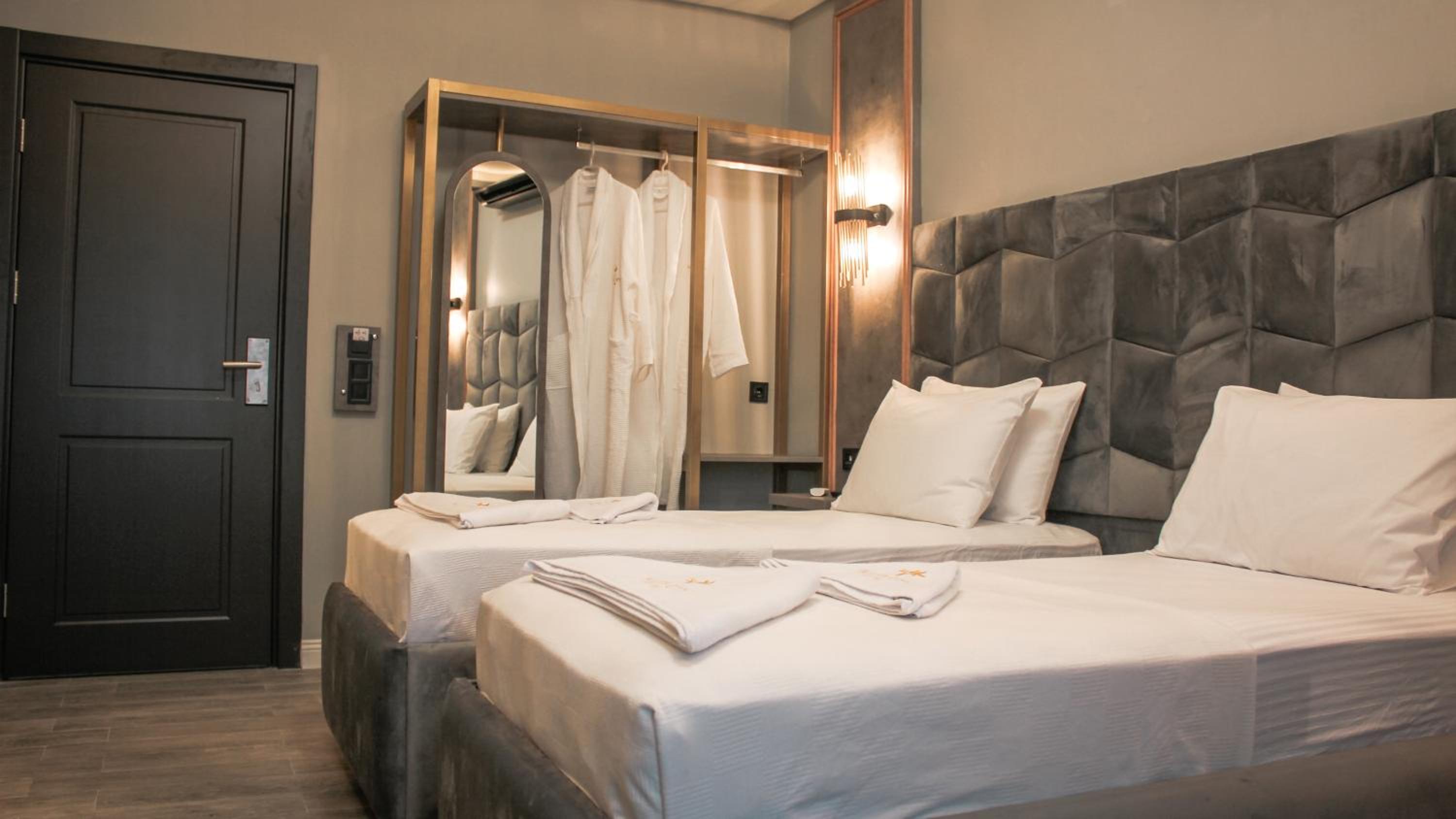 Standard Twin Room photo 3