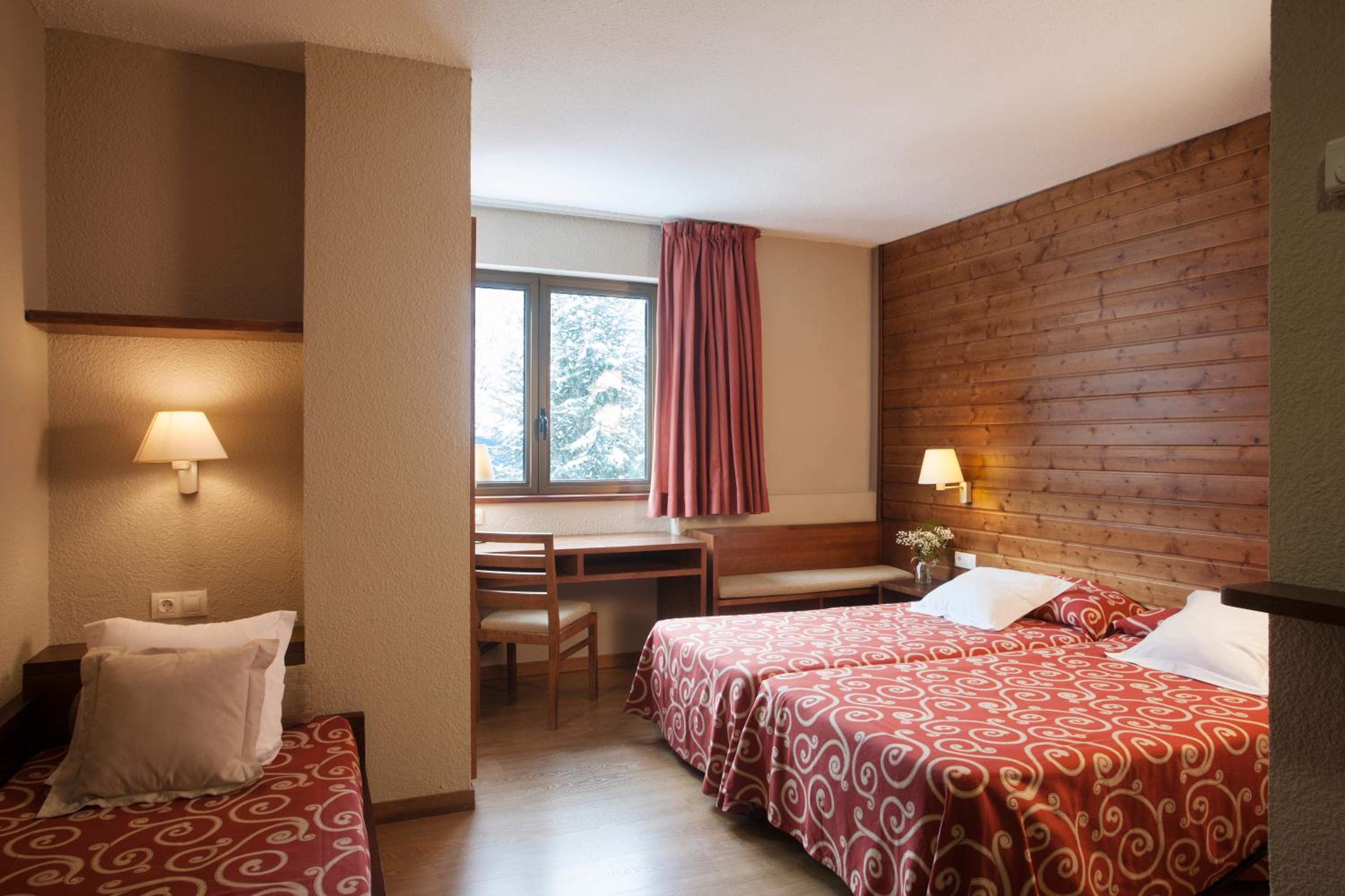 Habitación triple (2 adultos + 1 niño)
