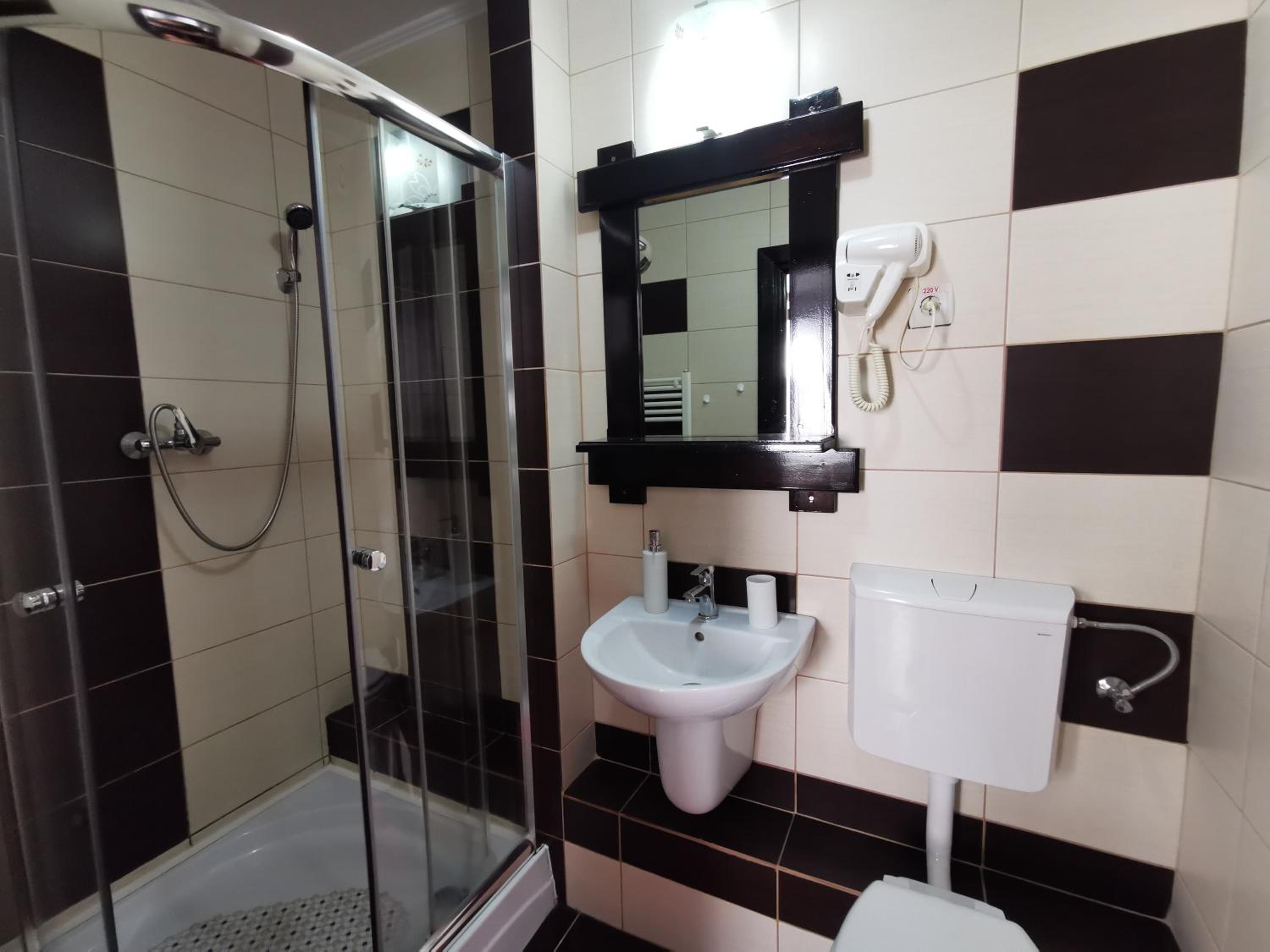 Superior Double Room - Photo 11