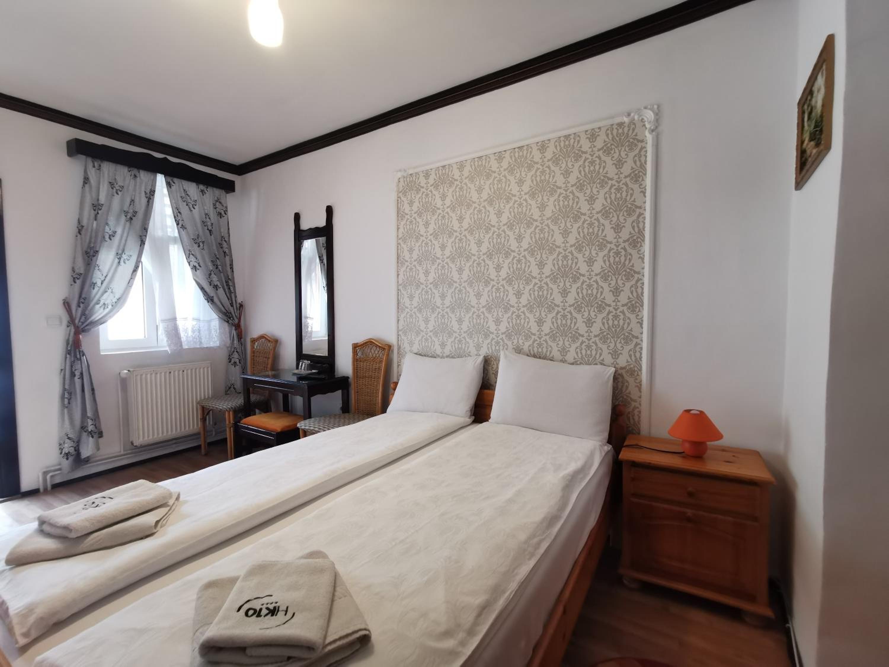 Double Room - Photo 4