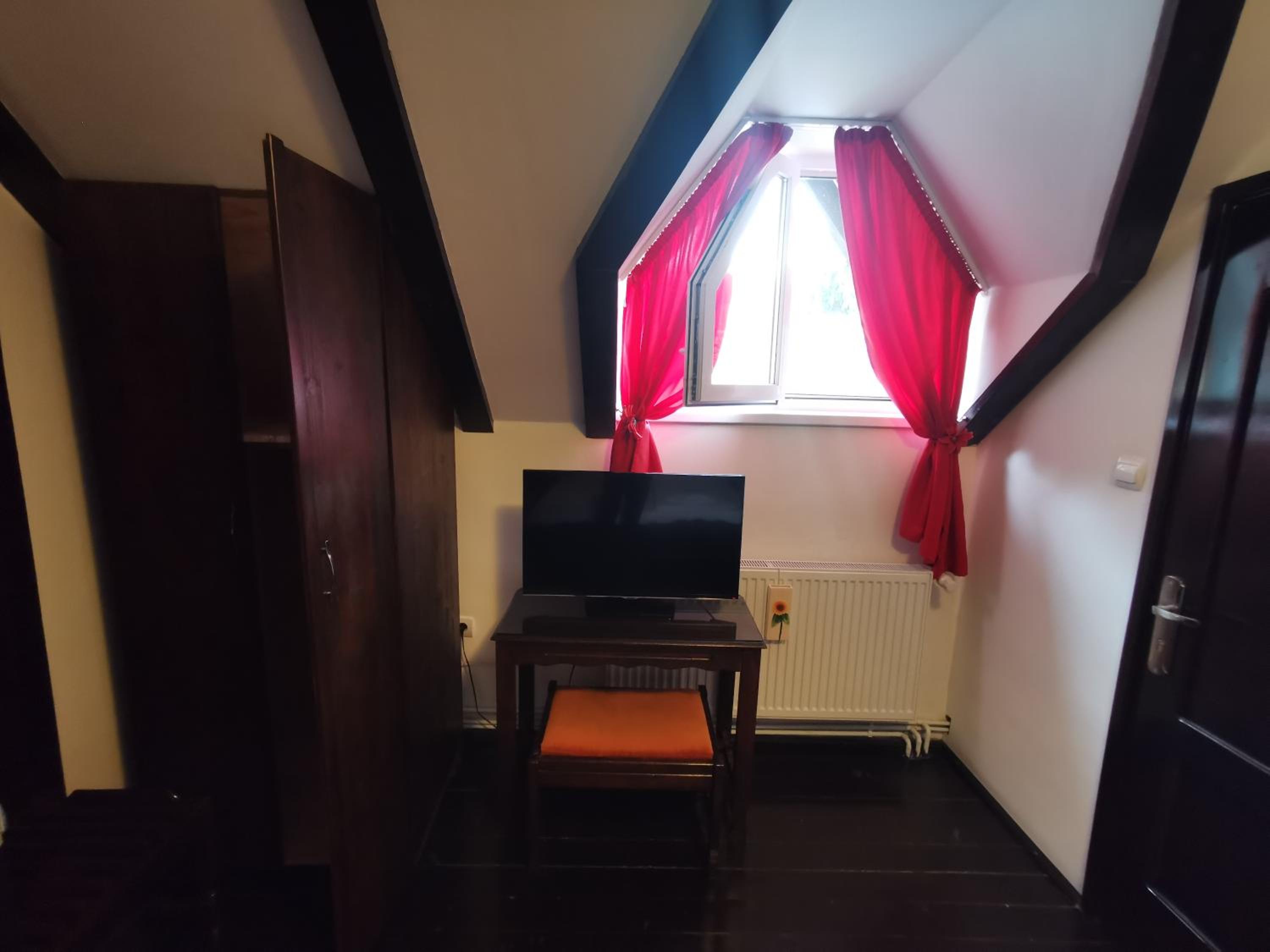 Classic Triple Room - Photo 14