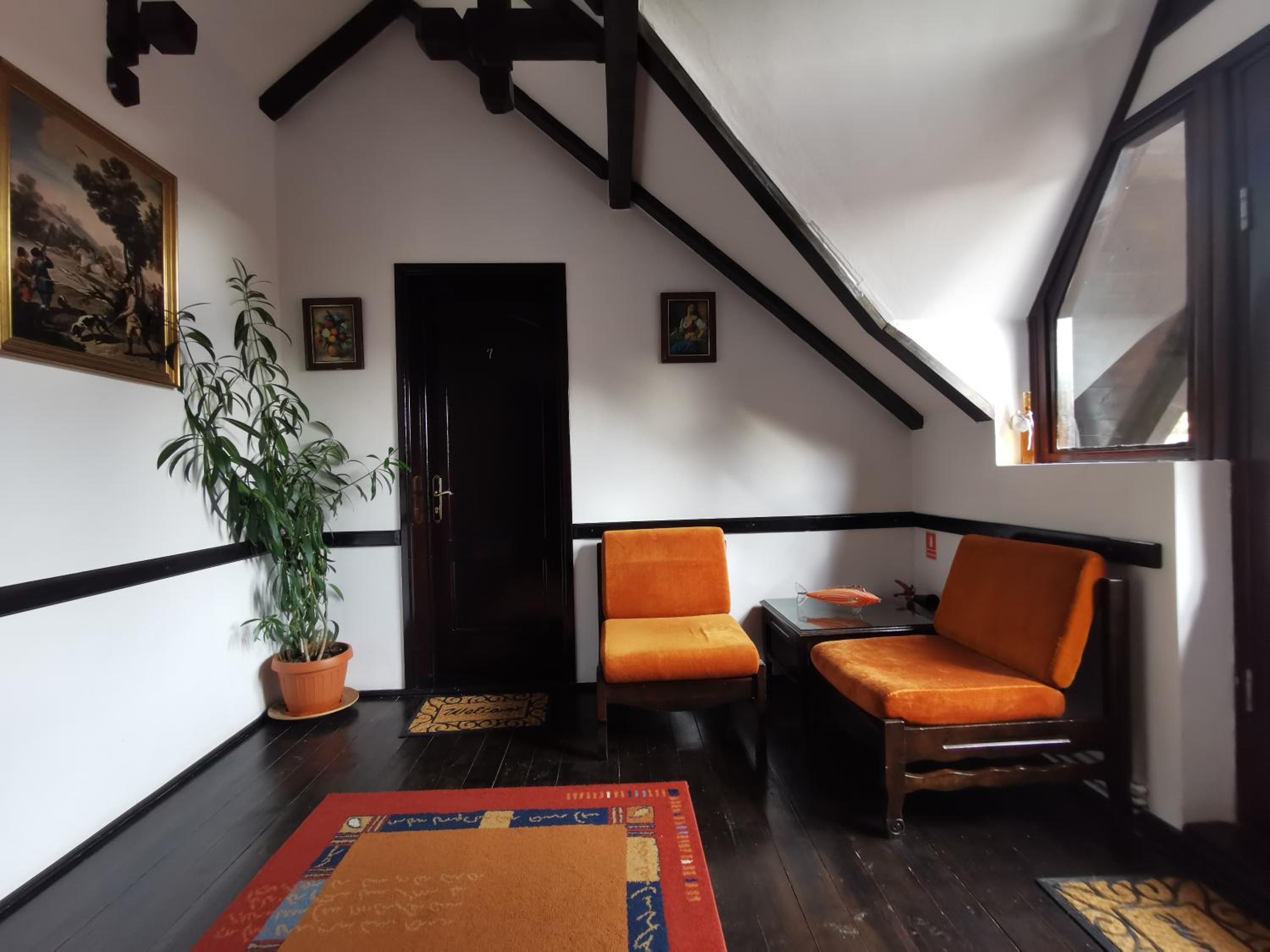 Classic Triple Room - Photo 3