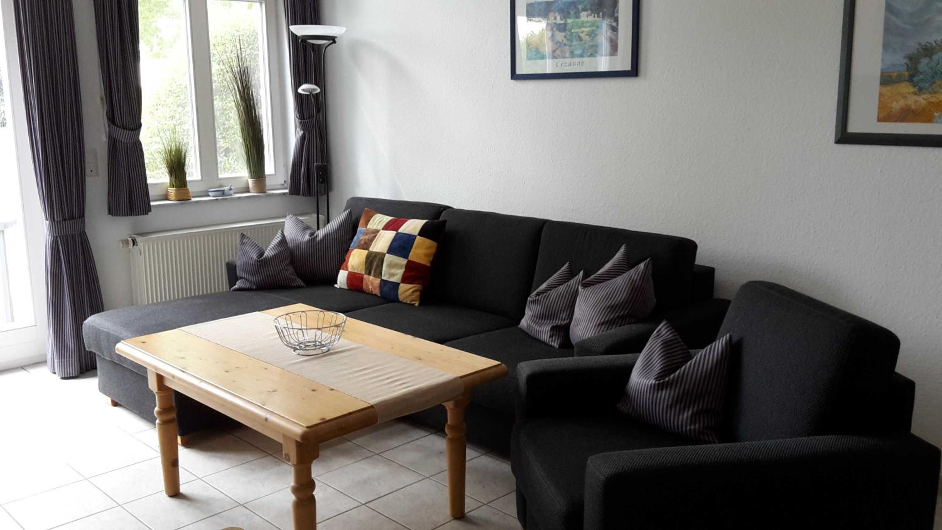 One-Bedroom Apartment with Terrace photo 1