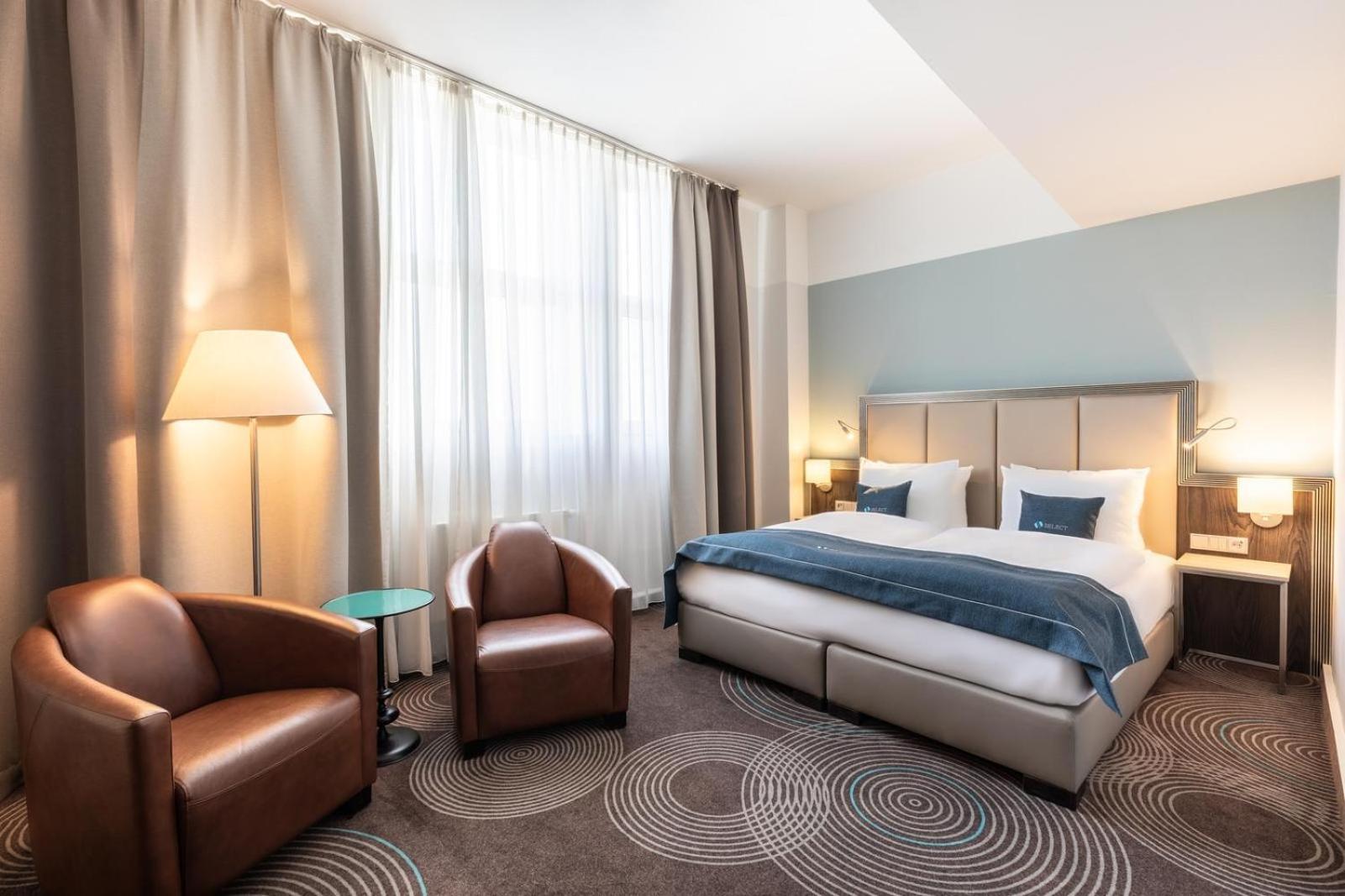 Suite - Photo 2