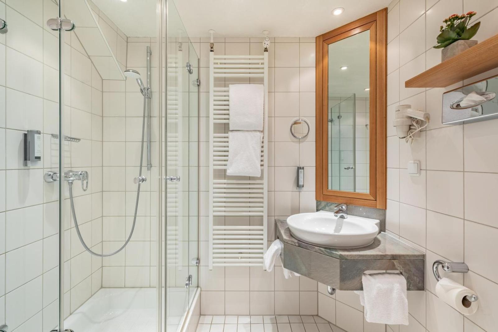 Standard Room - Photo 1