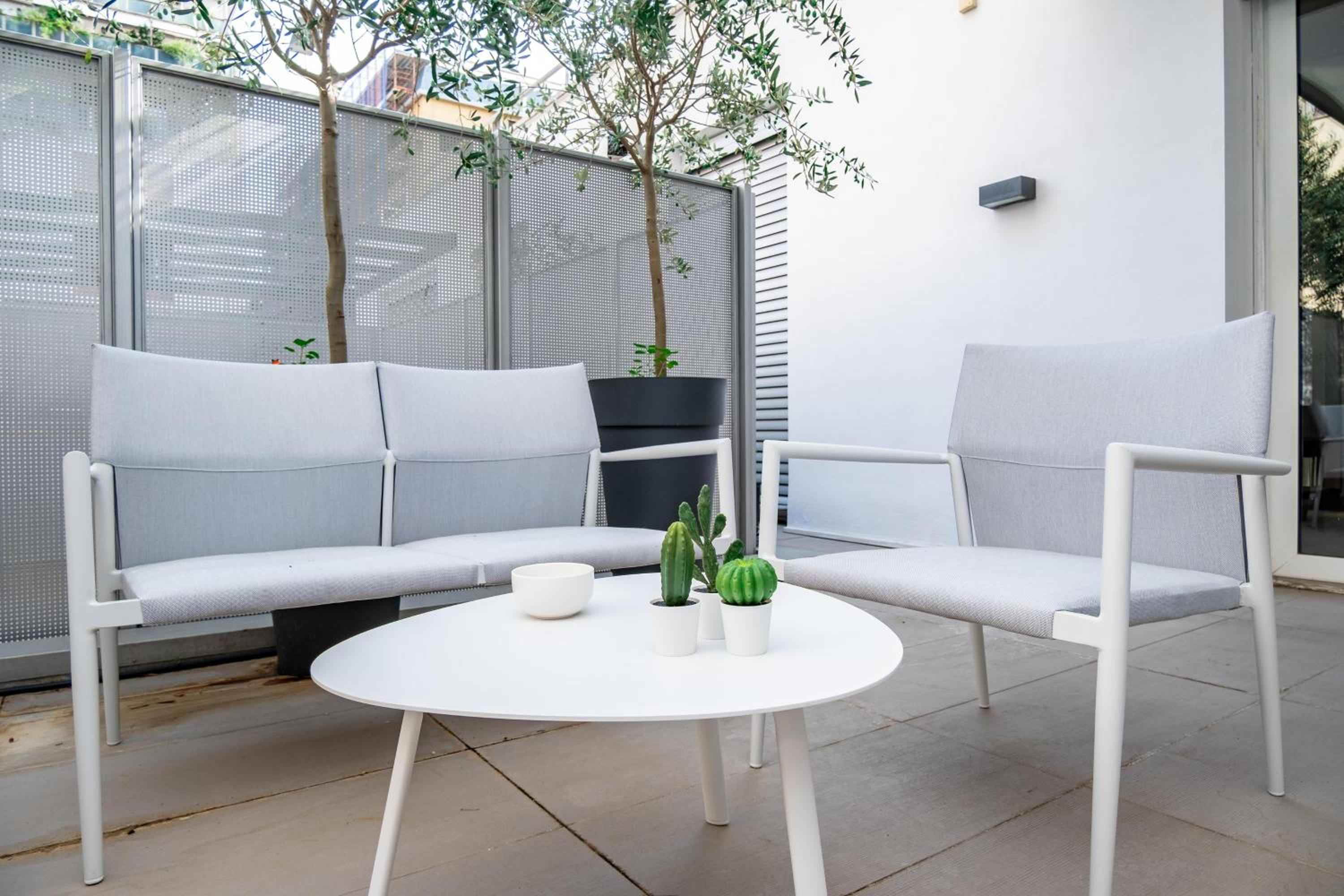 Apartment with Terrace photo 3