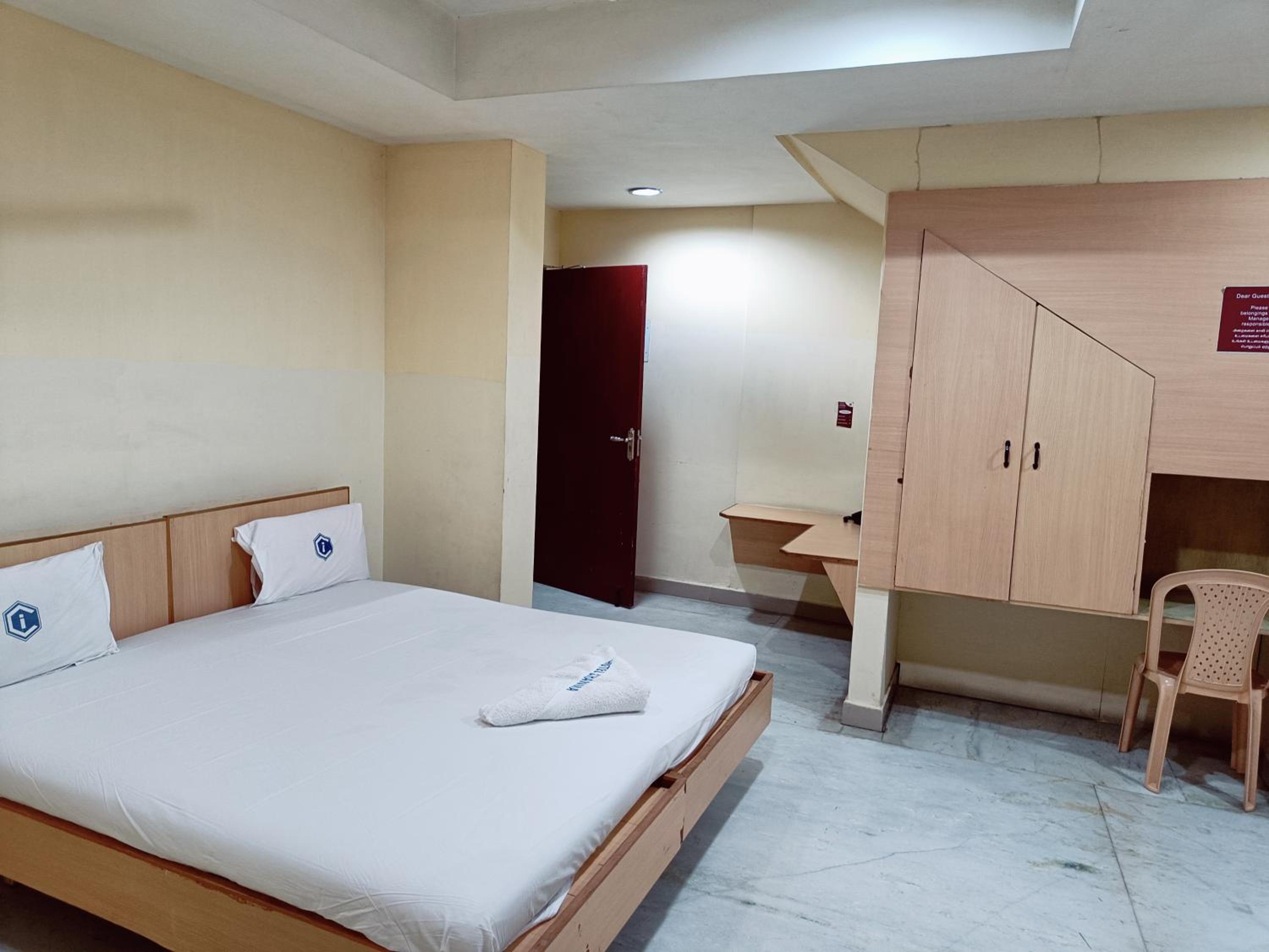 Budget Single Room photo 3