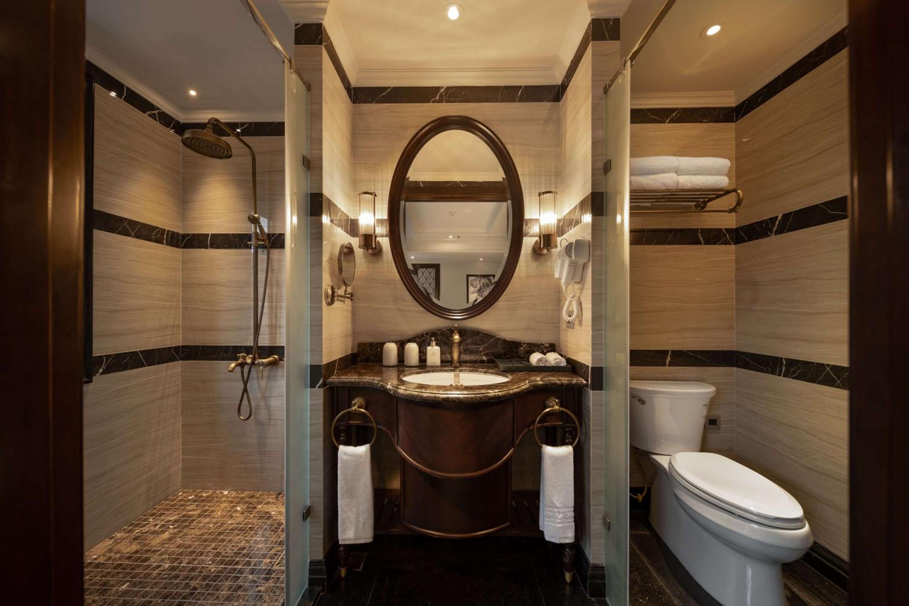 Old Quarter Suite - Photo 4