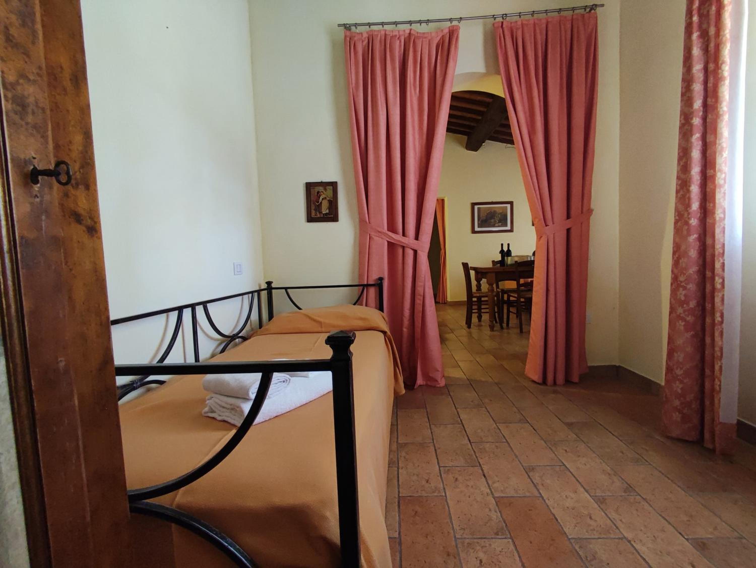 Apartment - Ground Floor - Photo 4