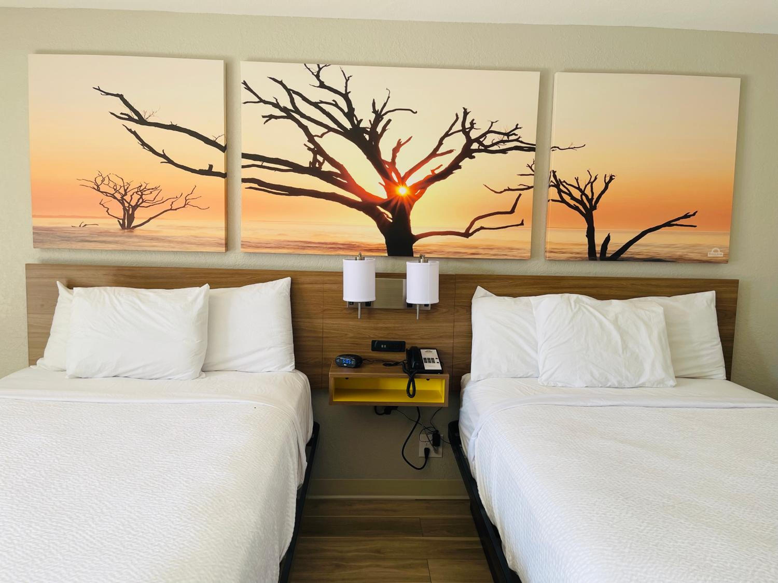 Double Room with Two Double Beds - Non-Smoking - Photo 4