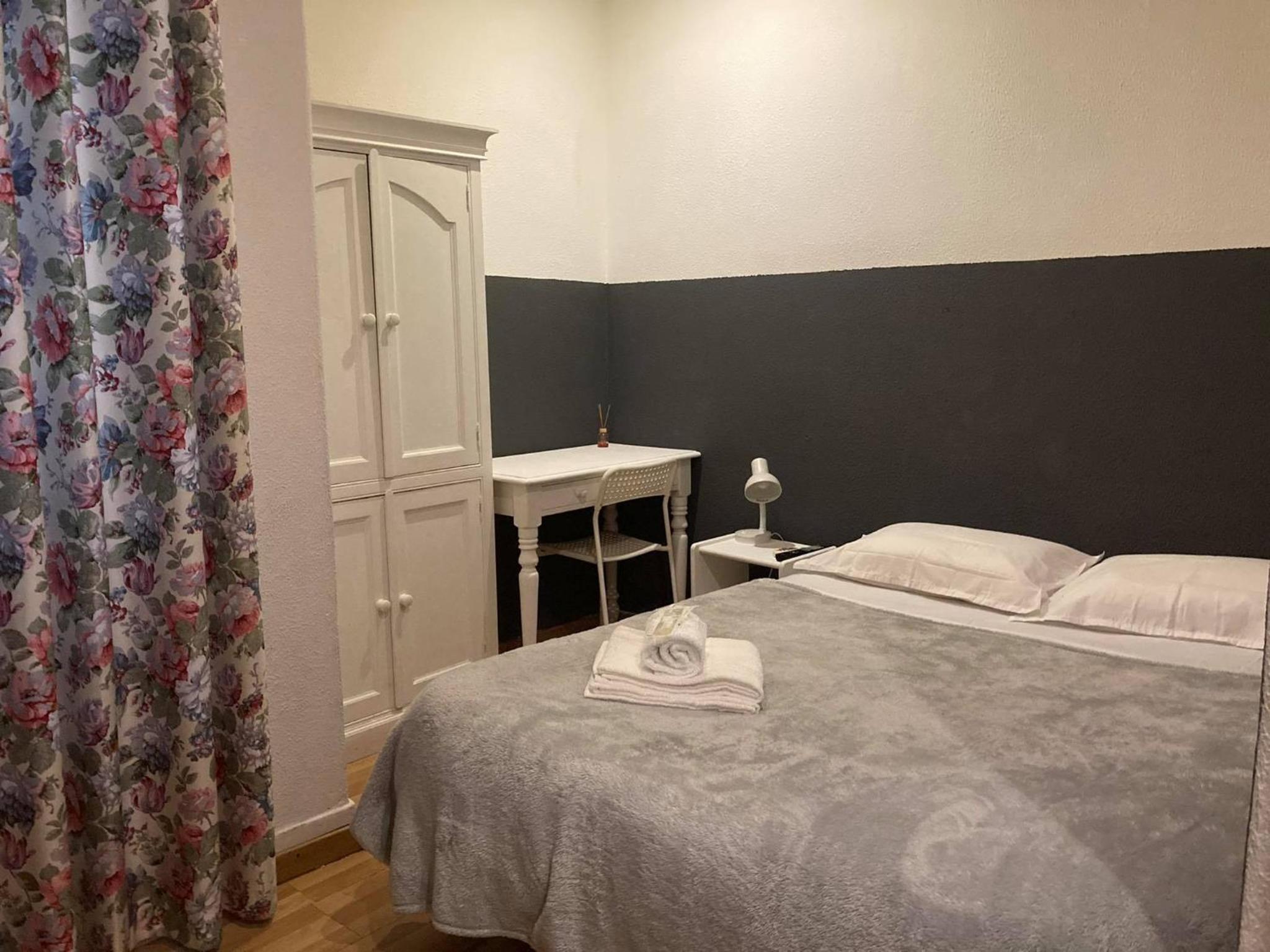 Standard Double Room - Photo 5