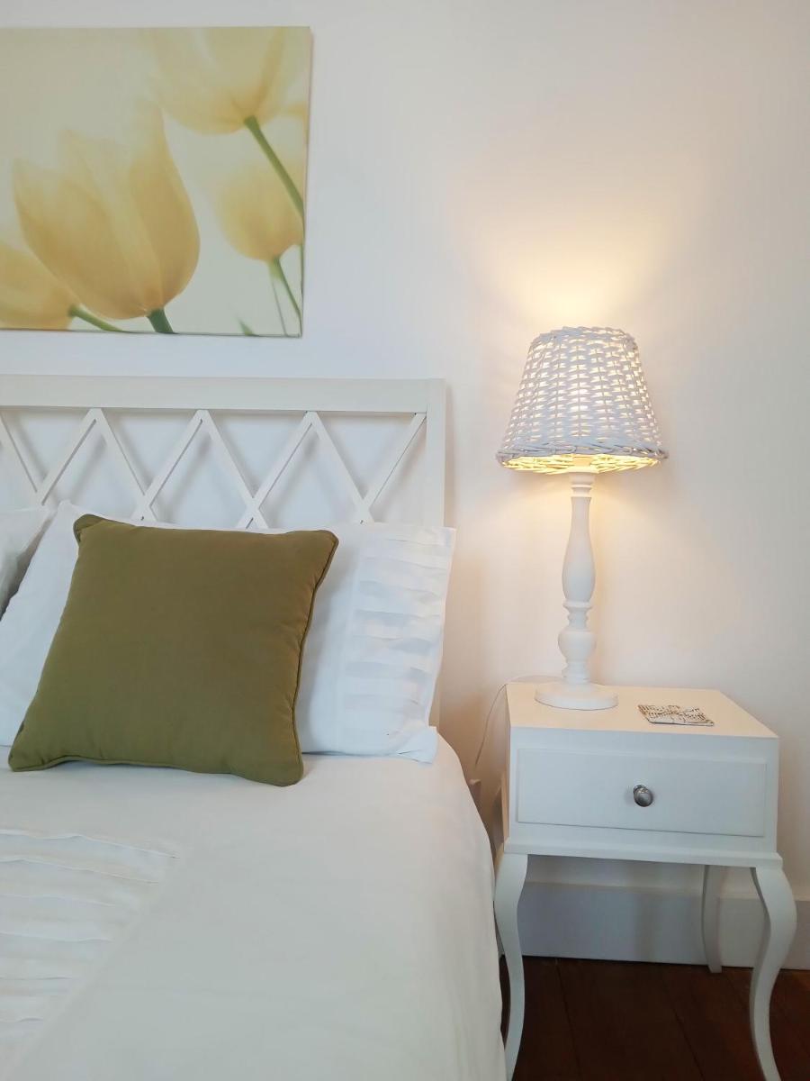Deluxe Double Room with Shower - Photo 3