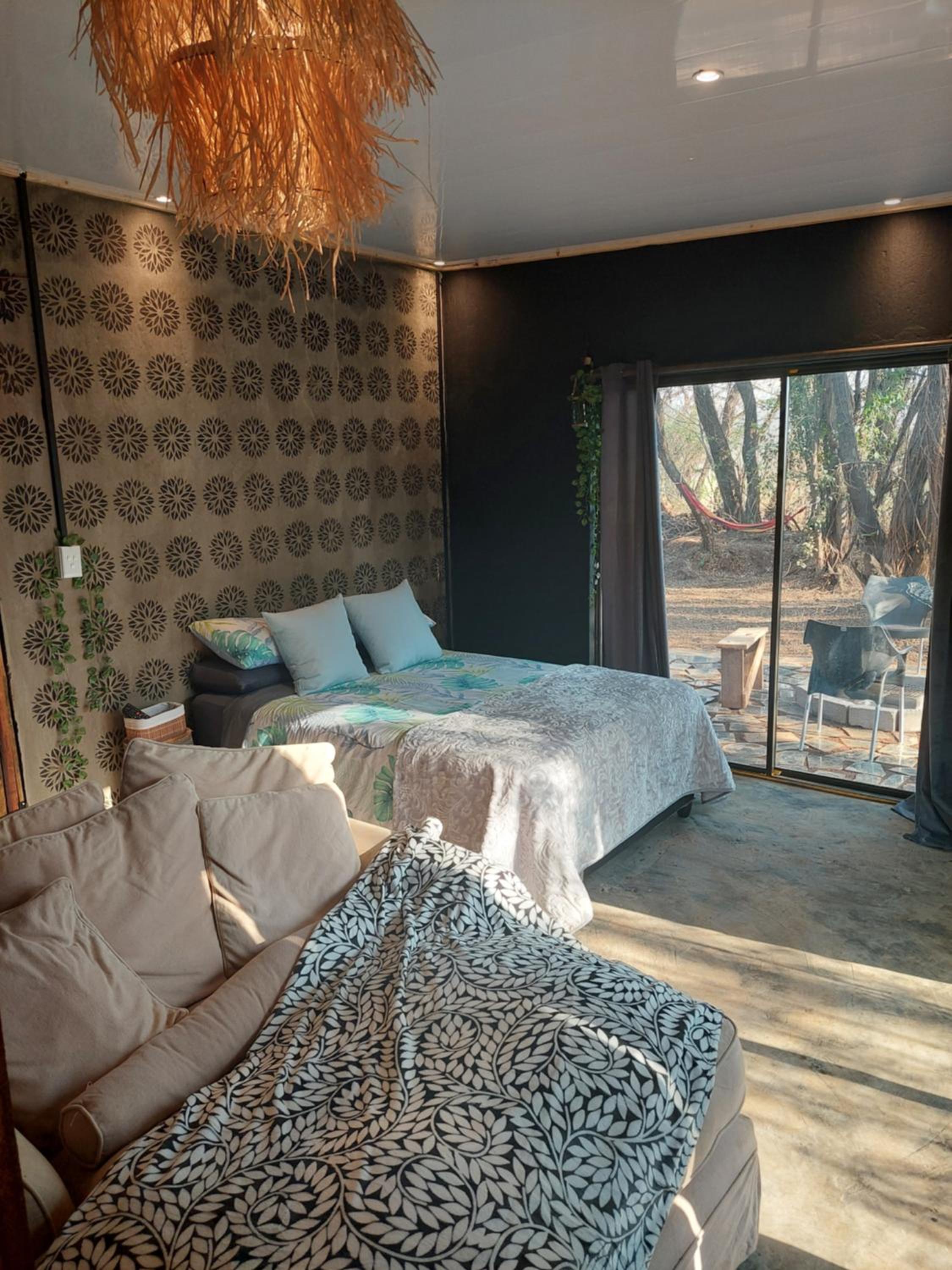 One-Bedroom Apartment - Photo 15