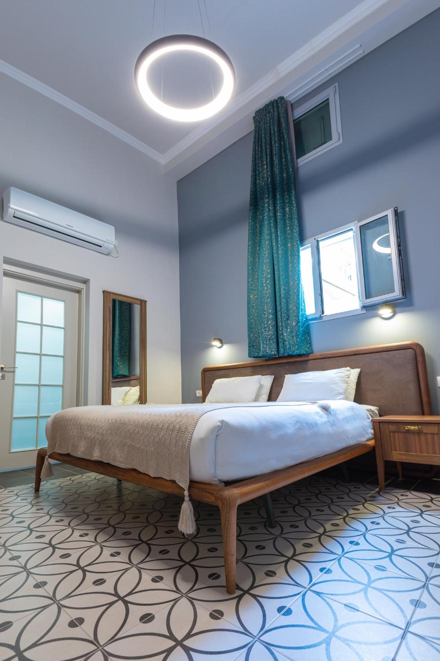 Superior King Room - Photo 4
