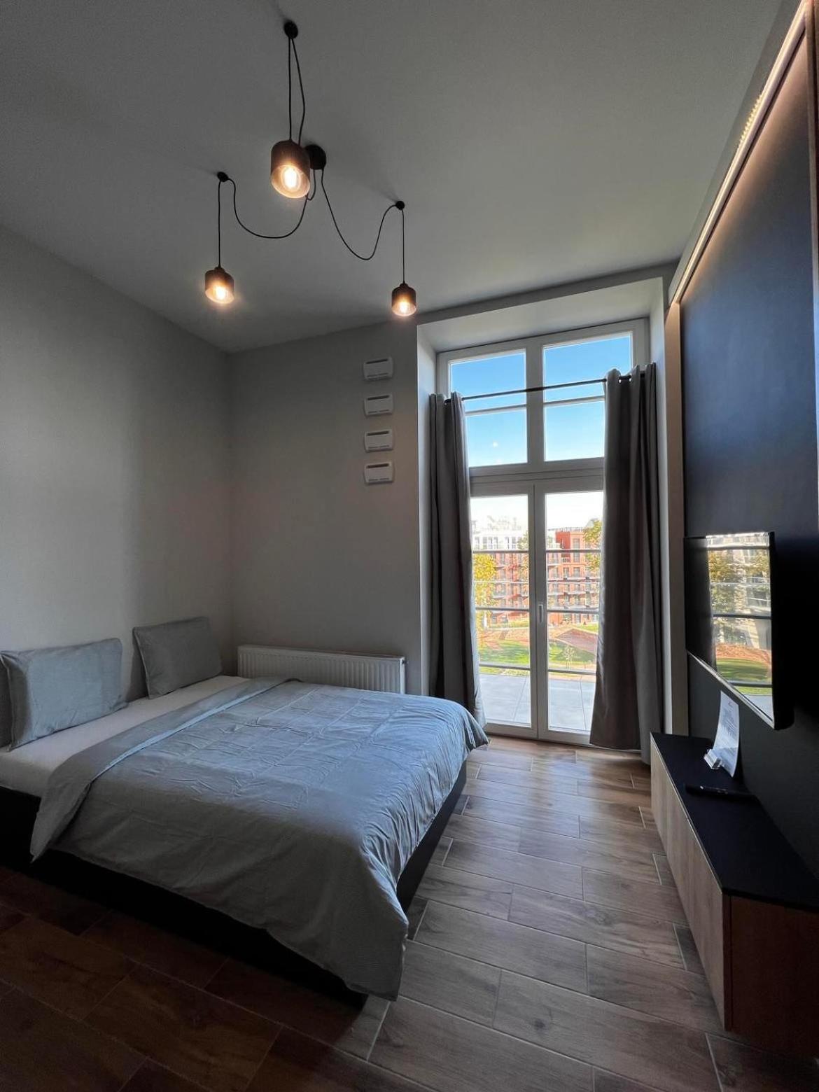 Studio Apartment photo 1
