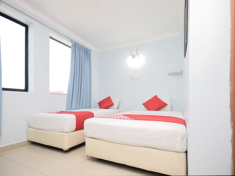 Deluxe Twin Room photo 2