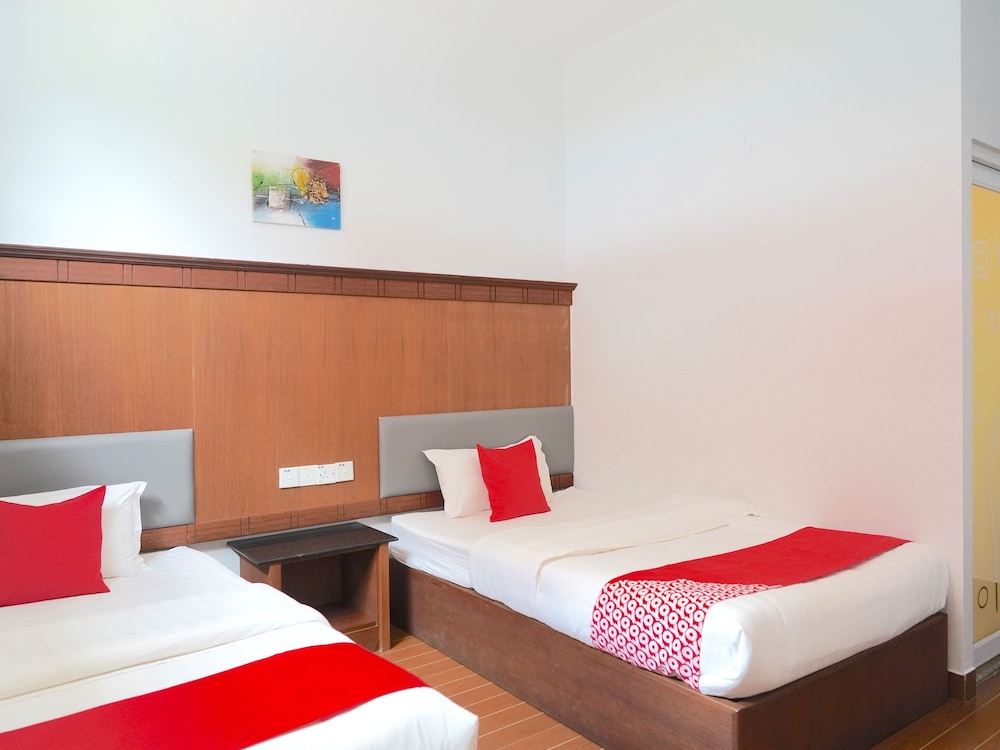 Standard Twin Room photo 3