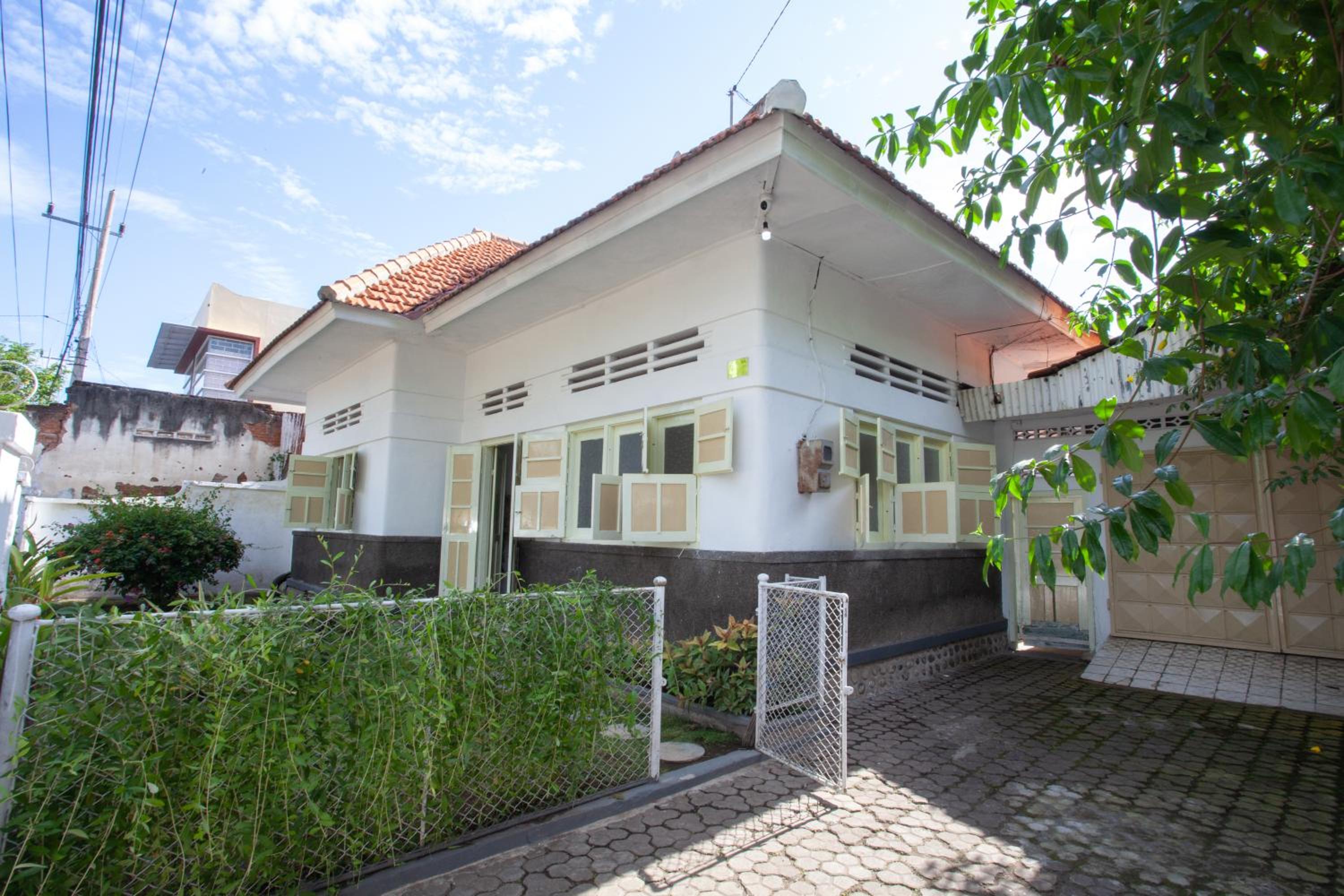 One-Bedroom House - Photo 14