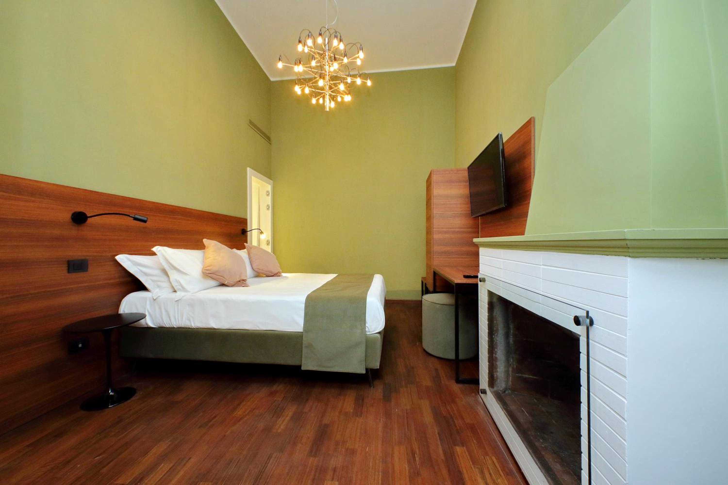 Large Double Room