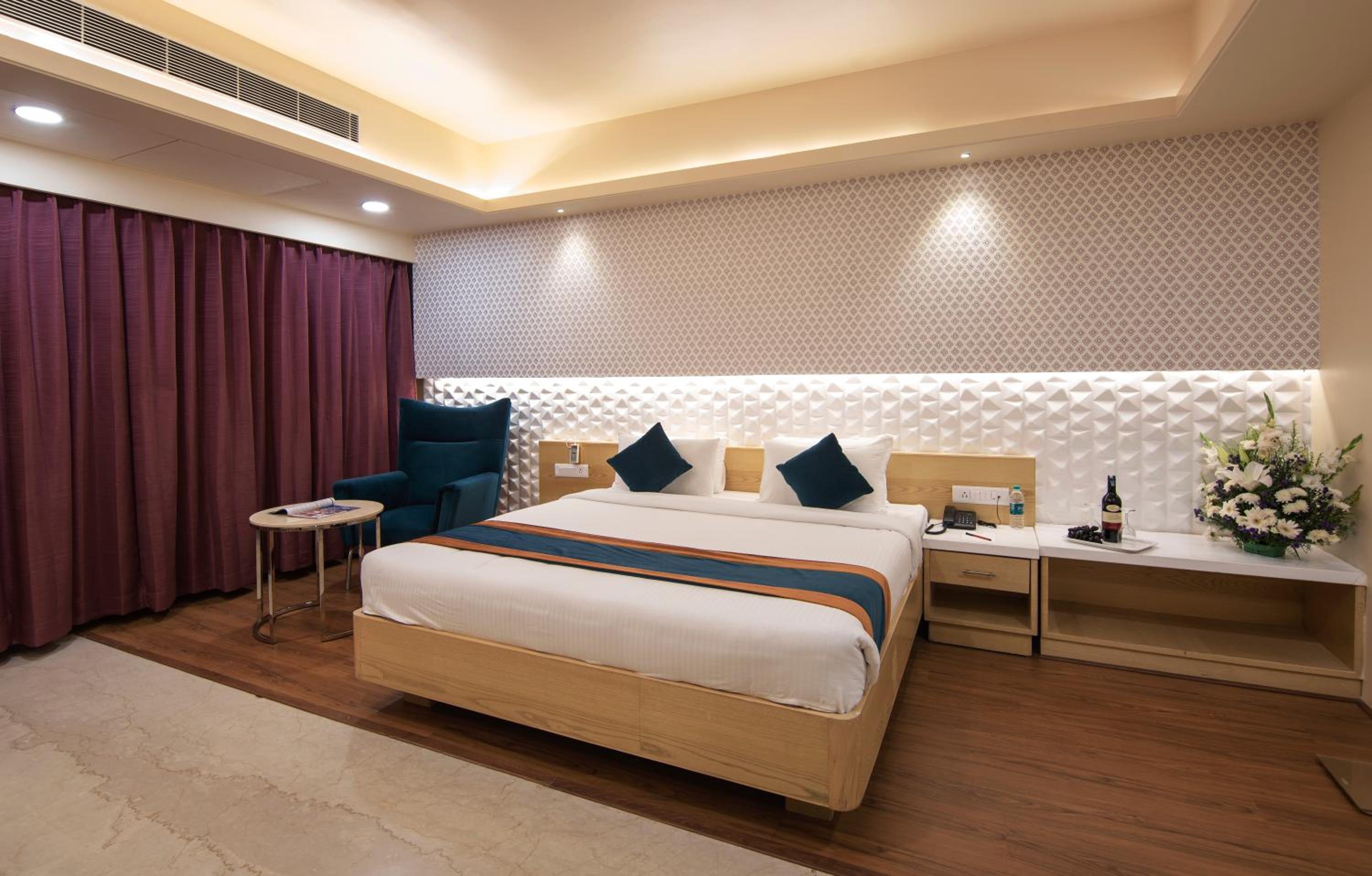 Double or Twin Room - Photo 6