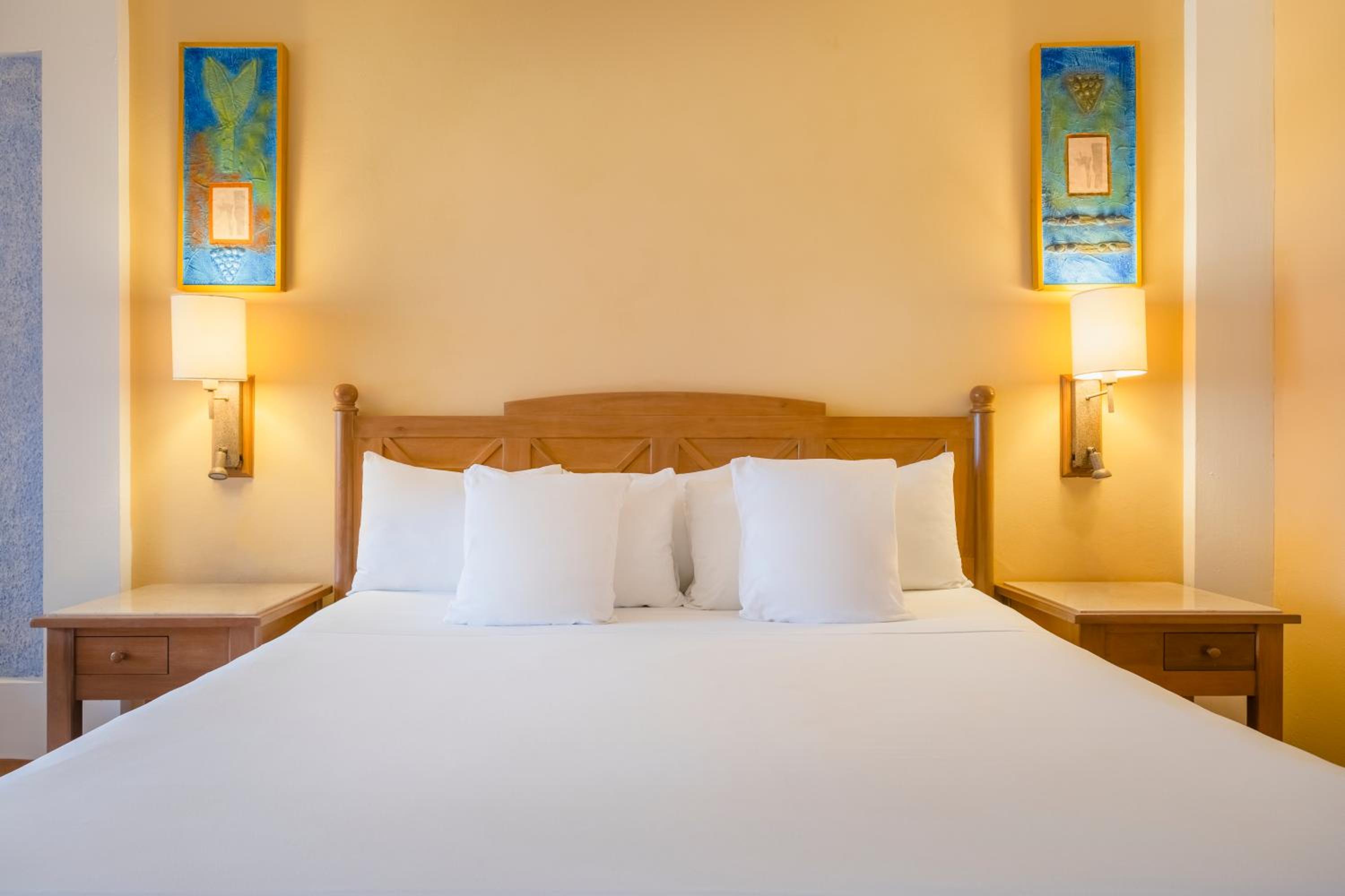Double Near Pool (1 Adult + 1 Child)