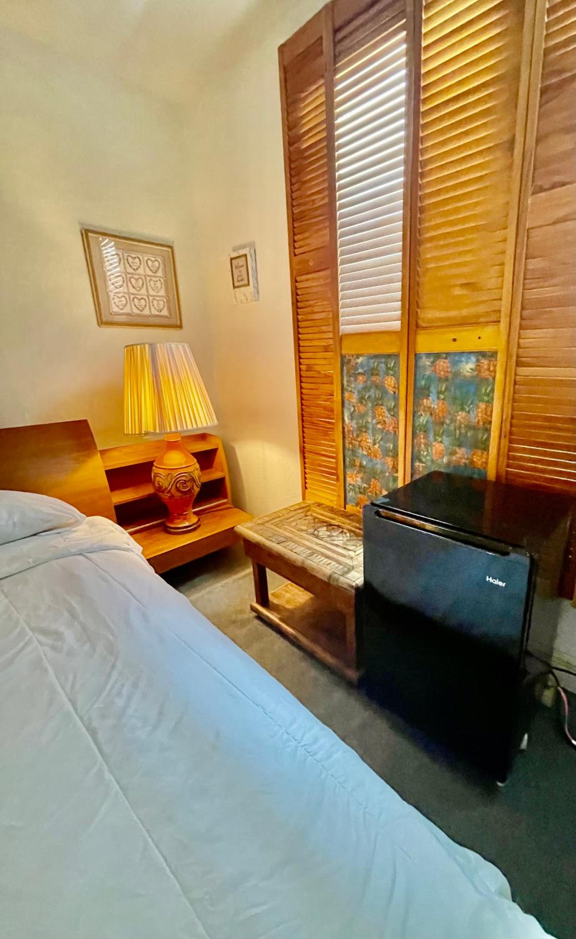 Standard Double Room with Shared Bathroom photo 2