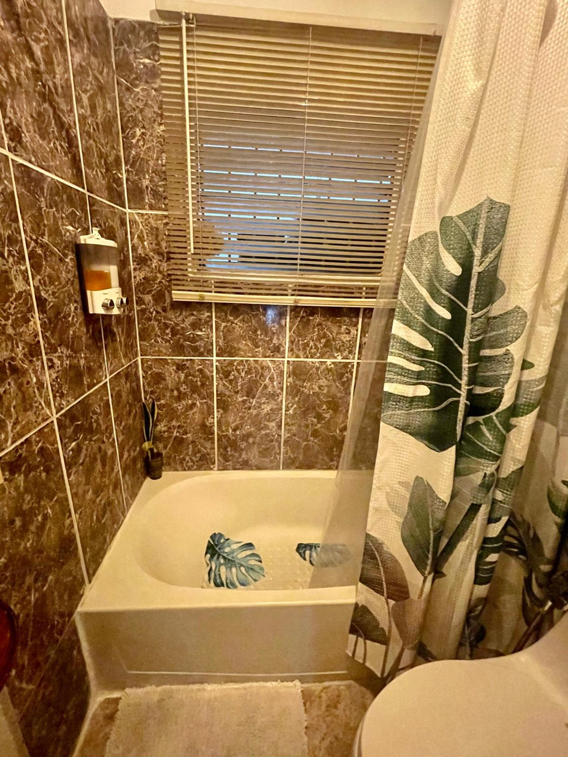 Standard Double Room with Shared Bathroom photo 2