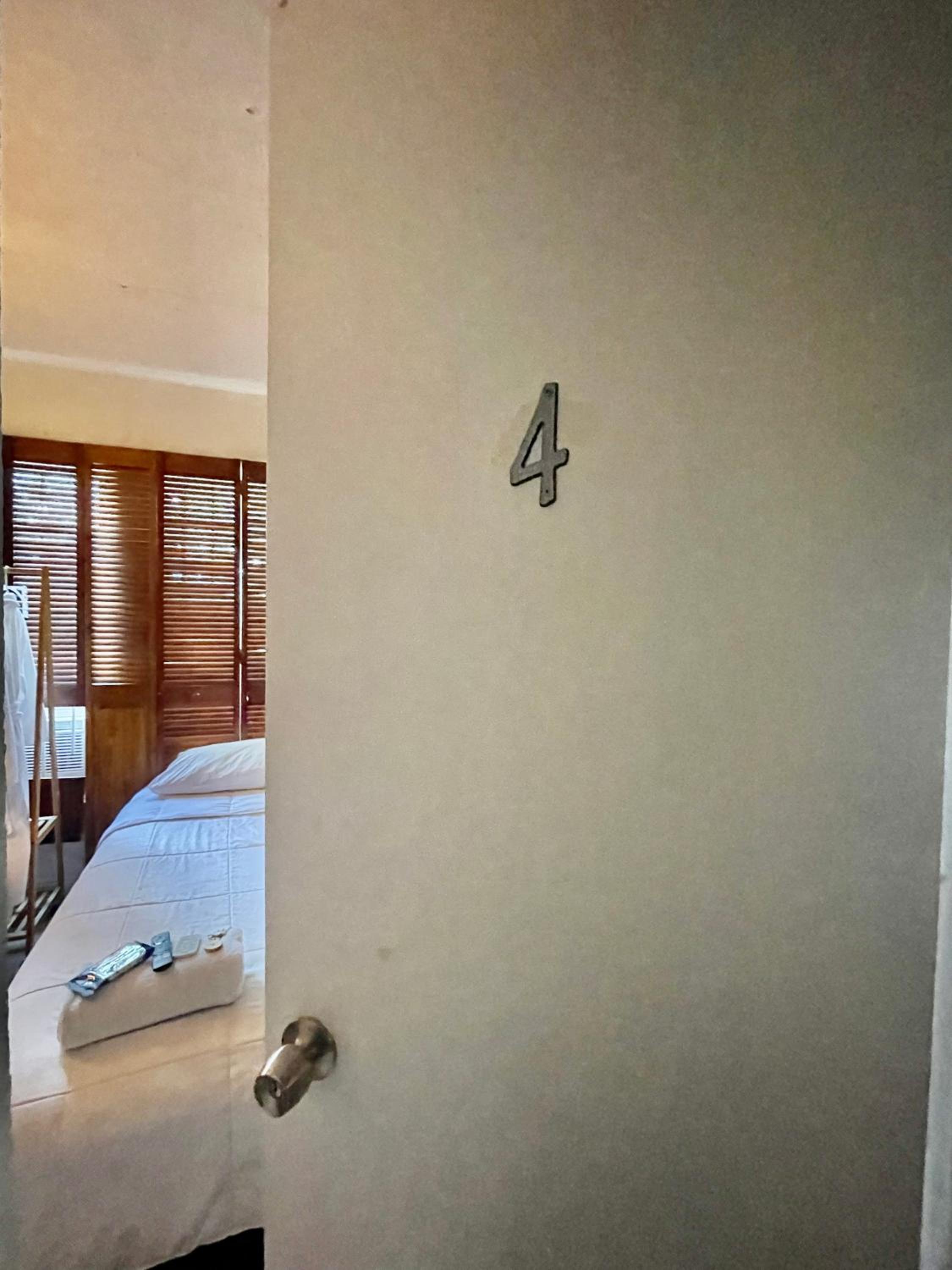 Standard Single Room with Shared Bathroom photo 3