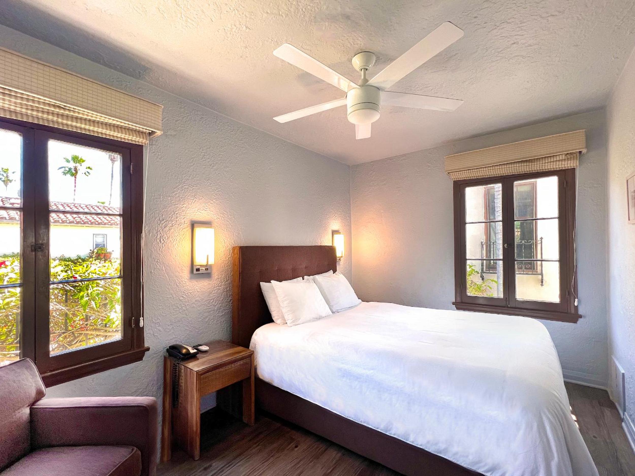 Superior Suite - Photo 2