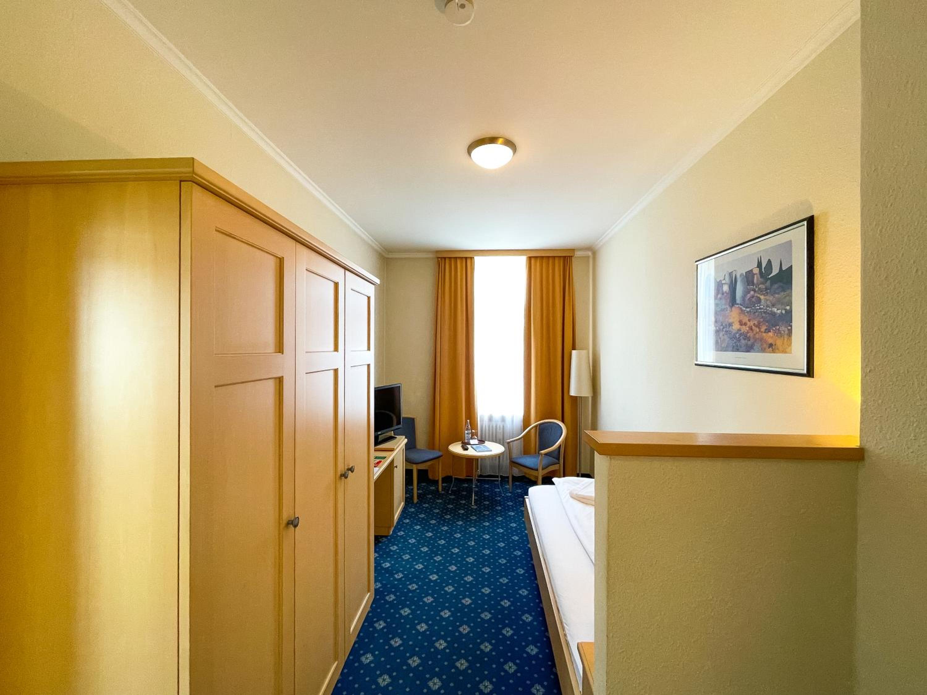Standard Single Room with Shower