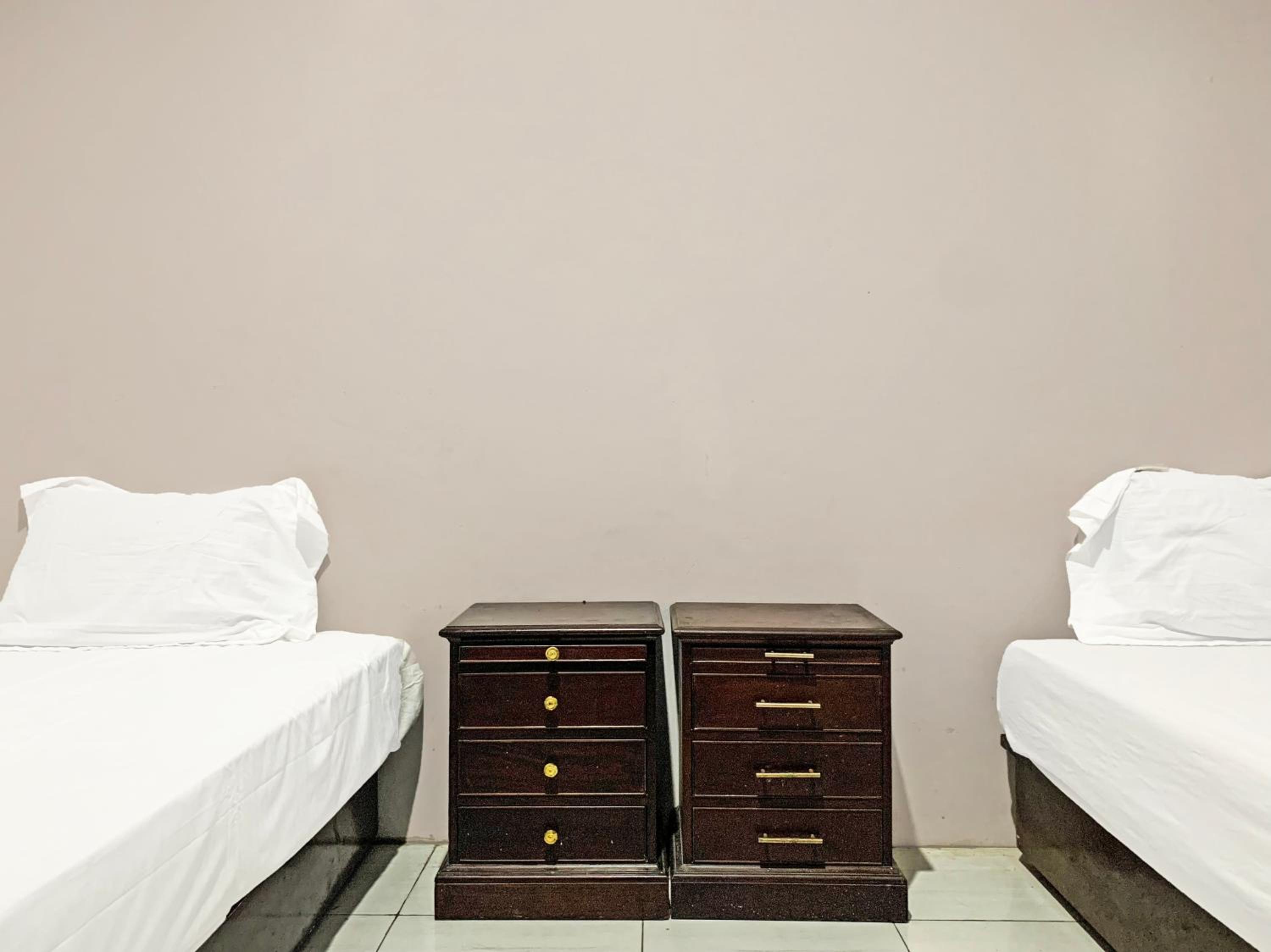 Standard Twin Room photo 3