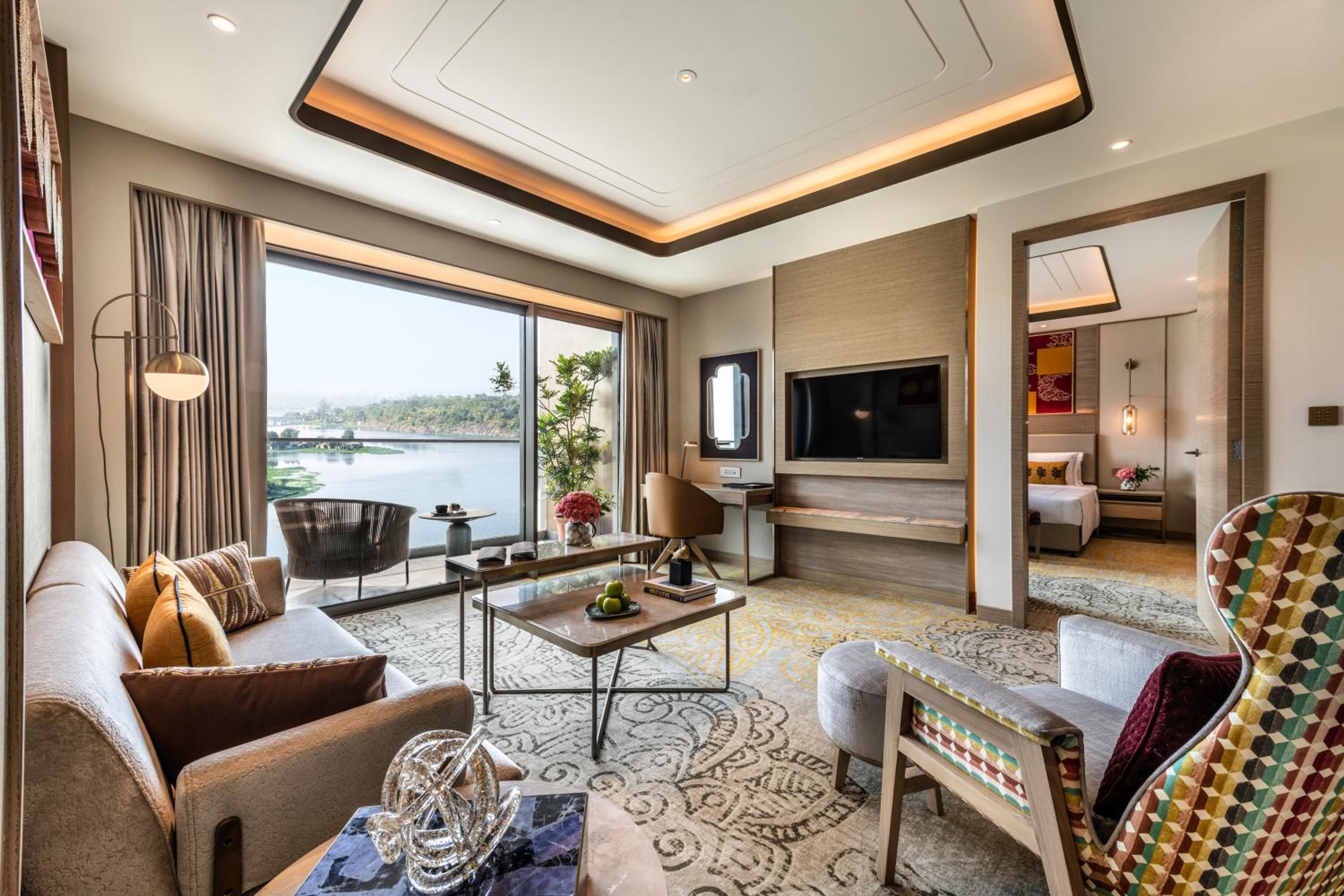 Luxury Suite photo 1