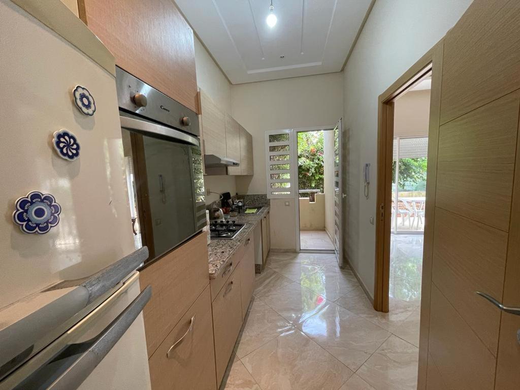 Deluxe One-Bedroom Apartment with Garden View photo 2
