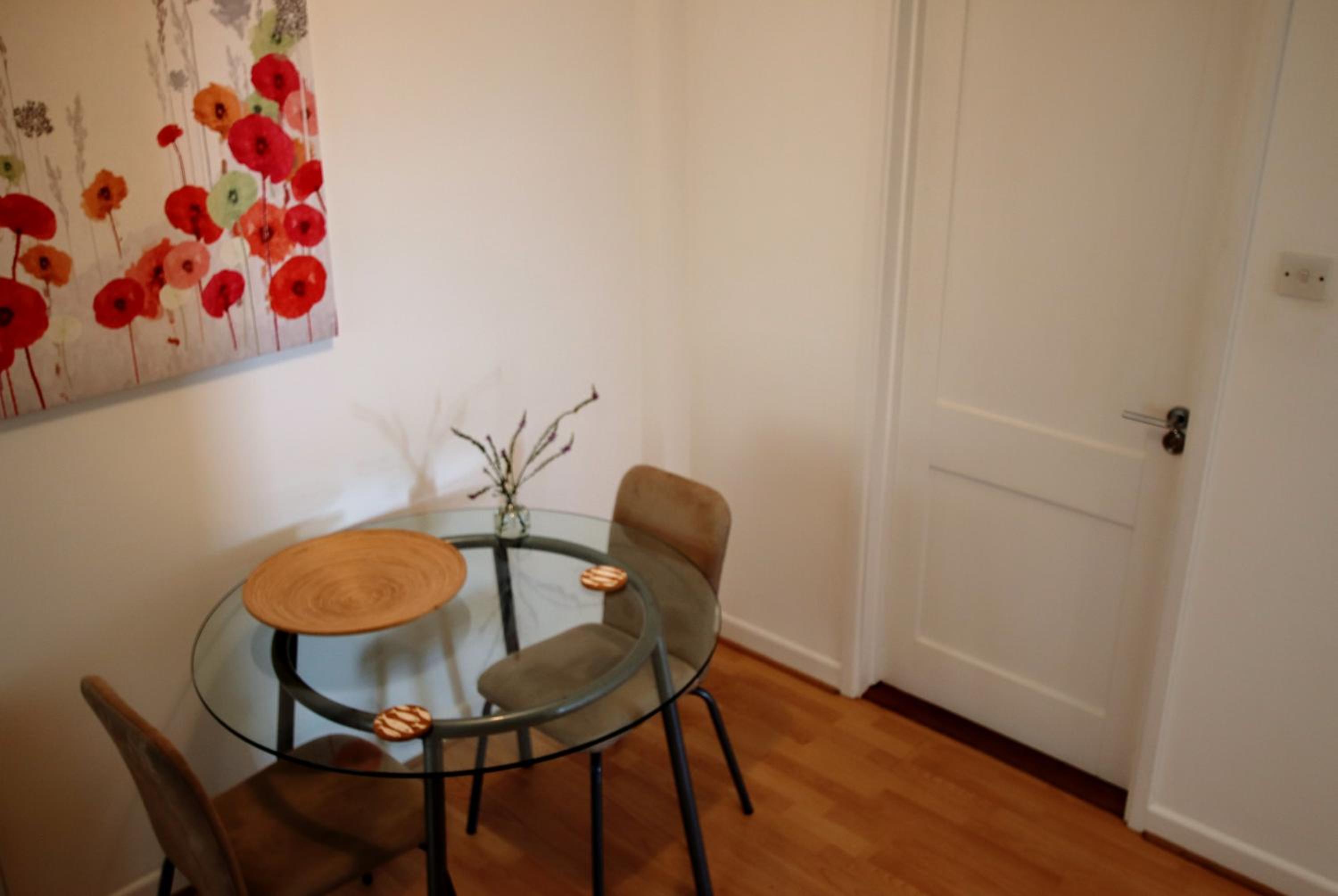 Apartment photo 2