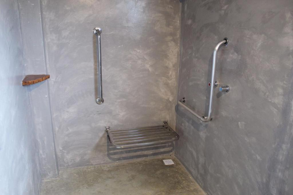 King Room - Disability Access - Photo 2