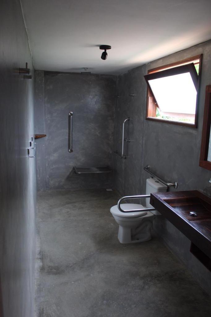 King Room - Disability Access - Photo 3