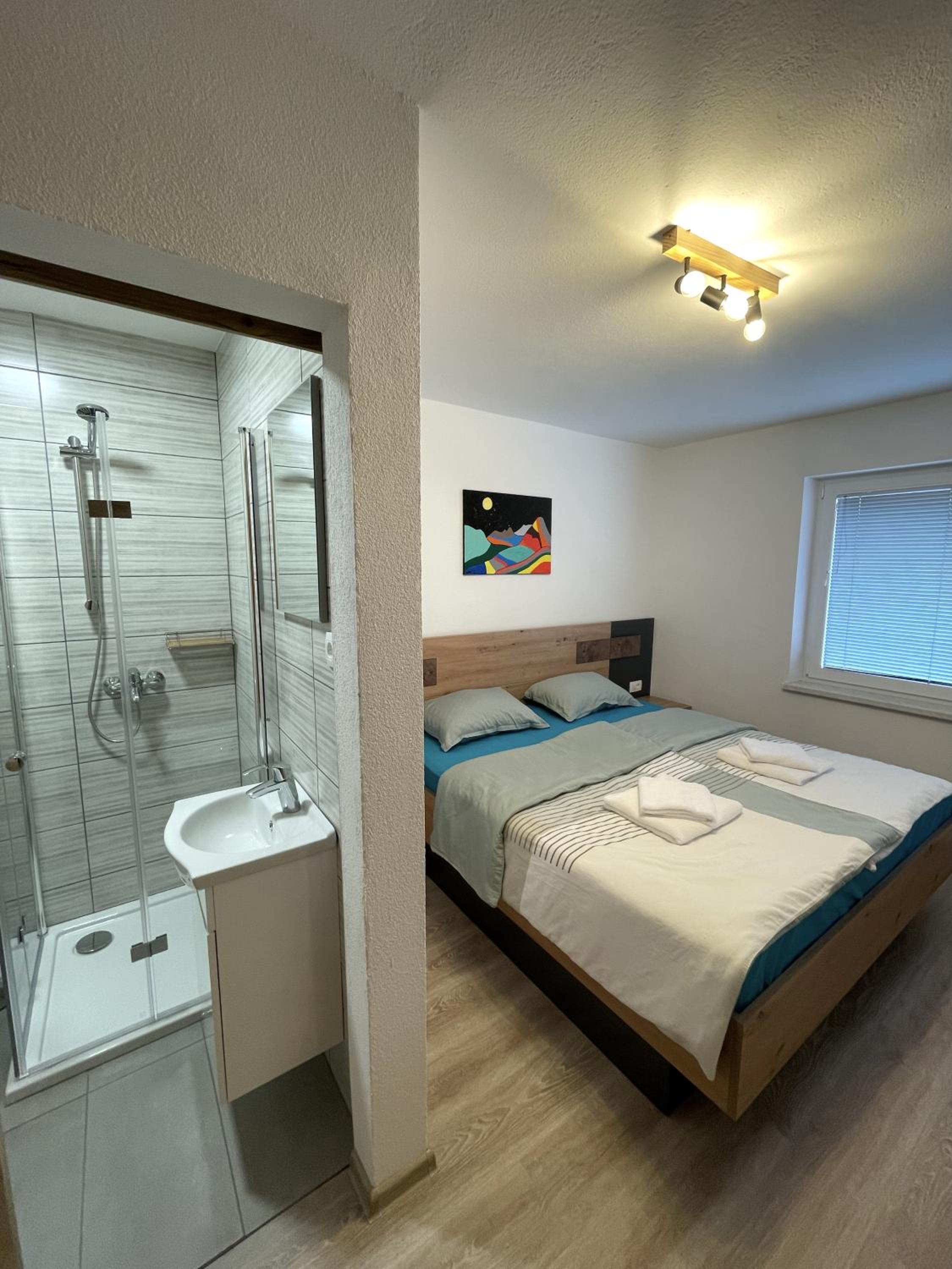 Double Room - Photo 1