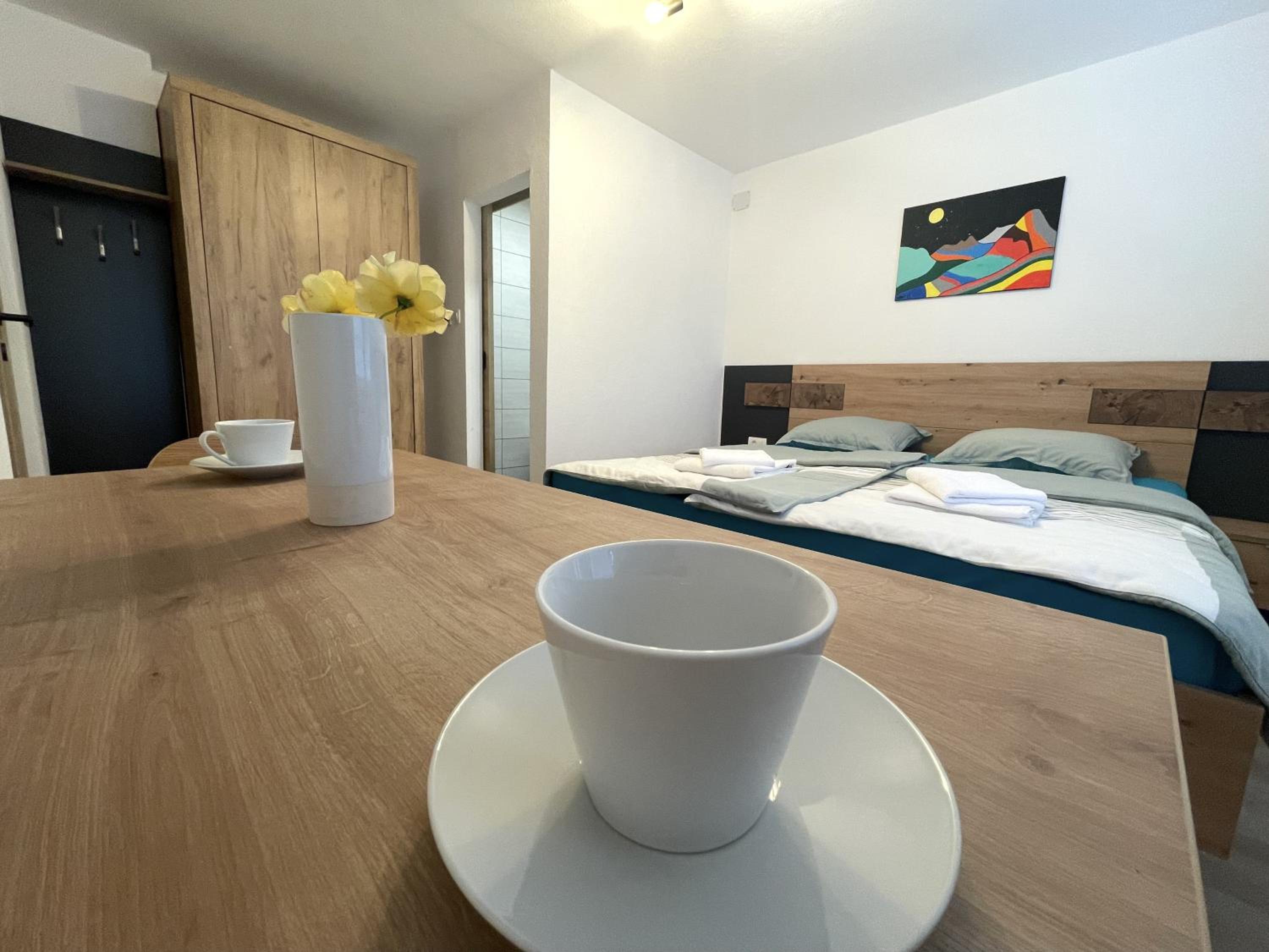Double Room - Photo 5