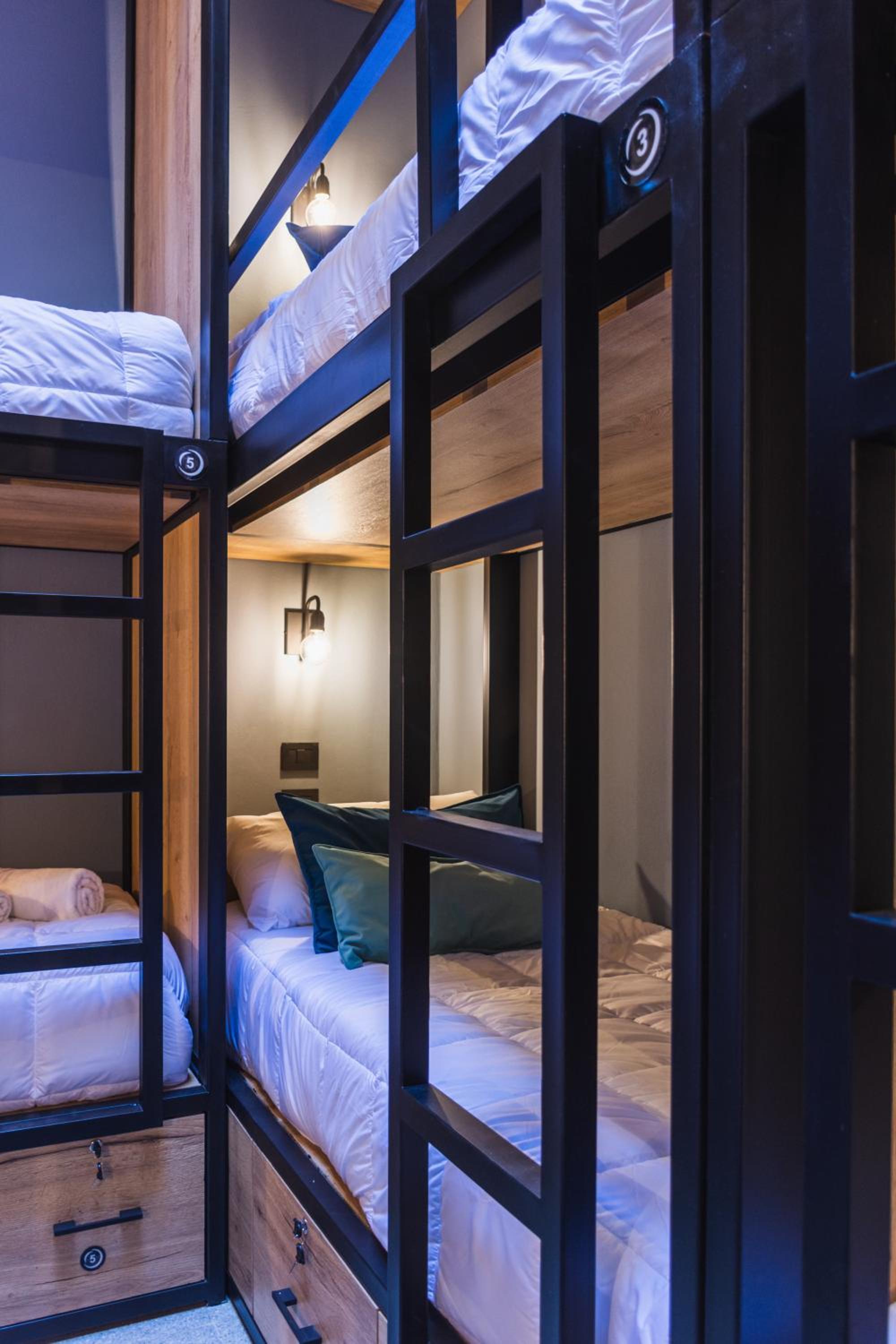 Bed in 8-Bed Mixed Dormitory Room