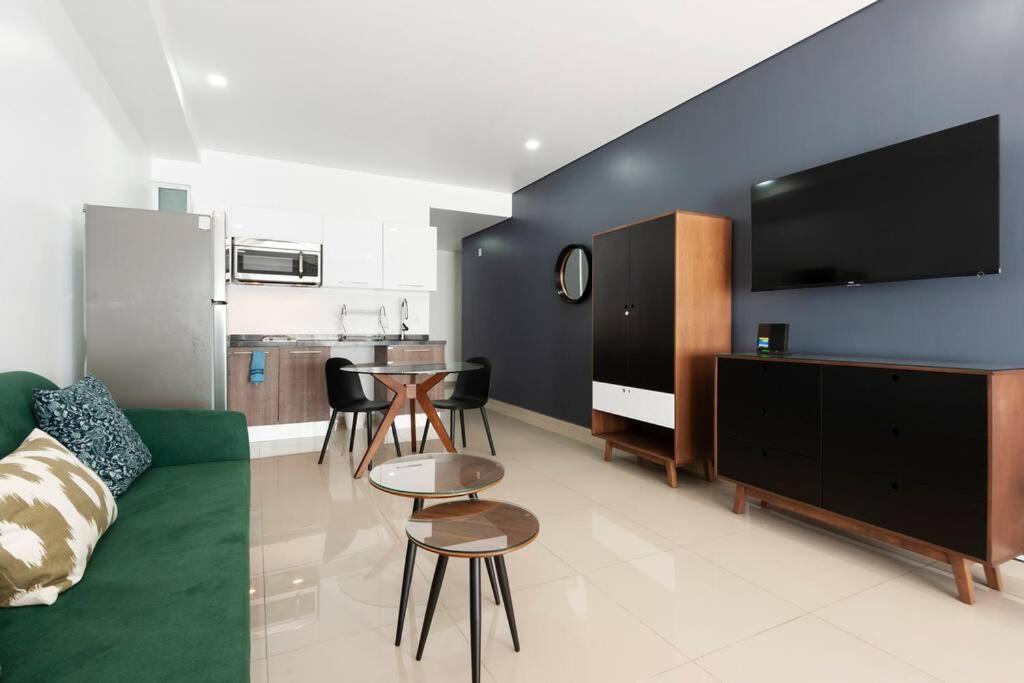 One-Bedroom Apartment - Photo 6