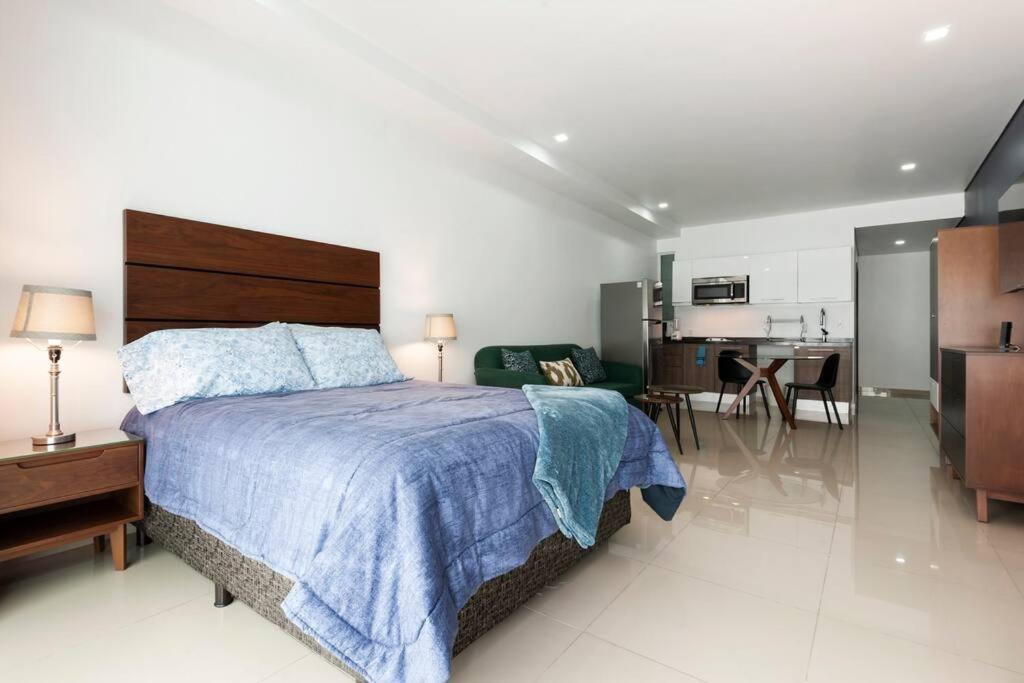 One-Bedroom Apartment - Photo 4