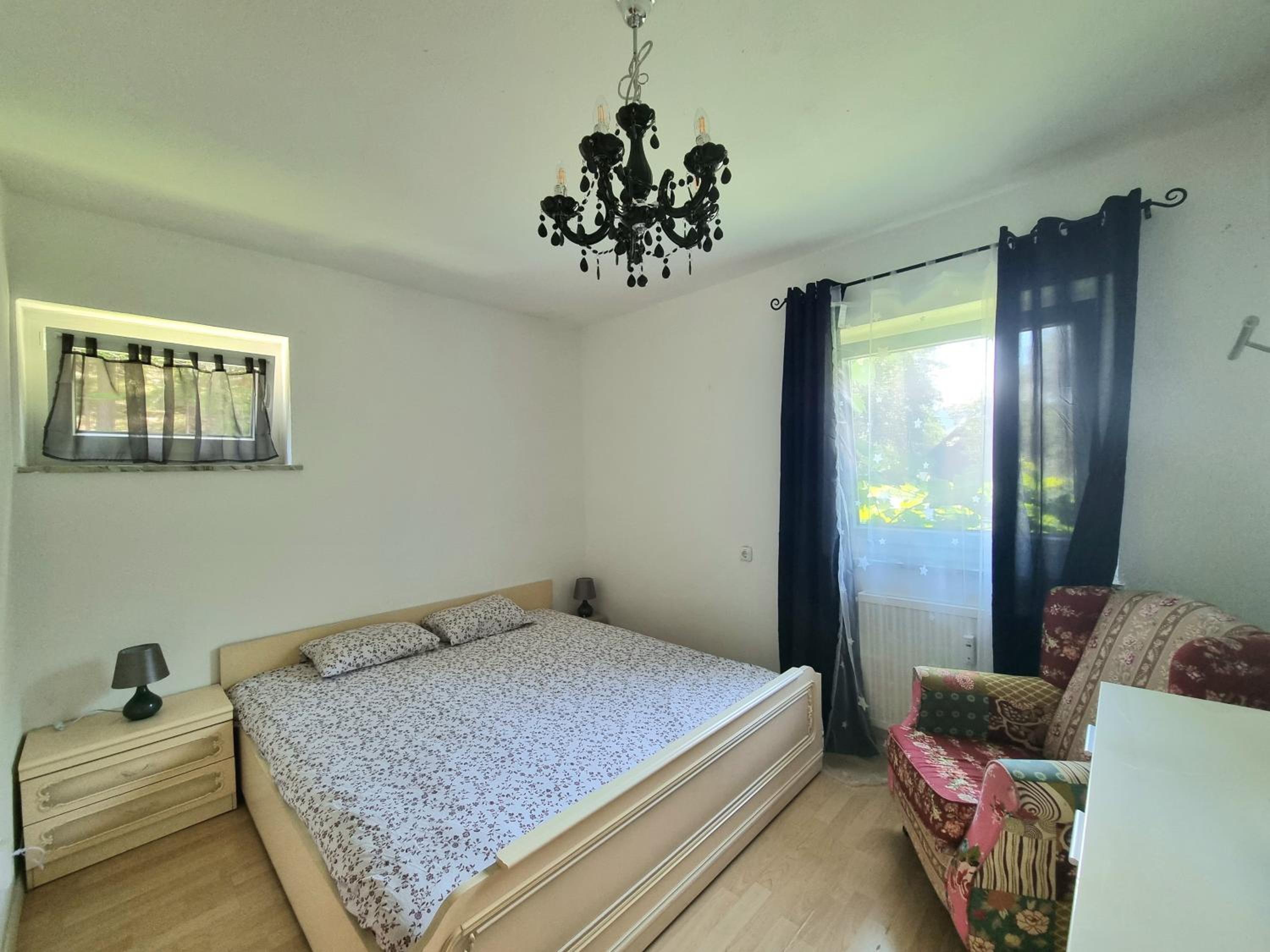 Two-Bedroom Apartment - Photo 9
