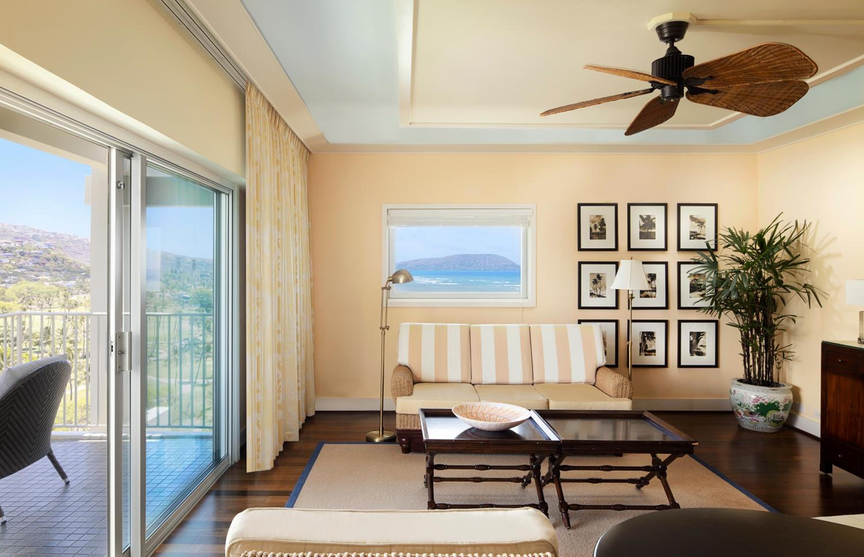 Suite with Partial Ocean View - Photo 1