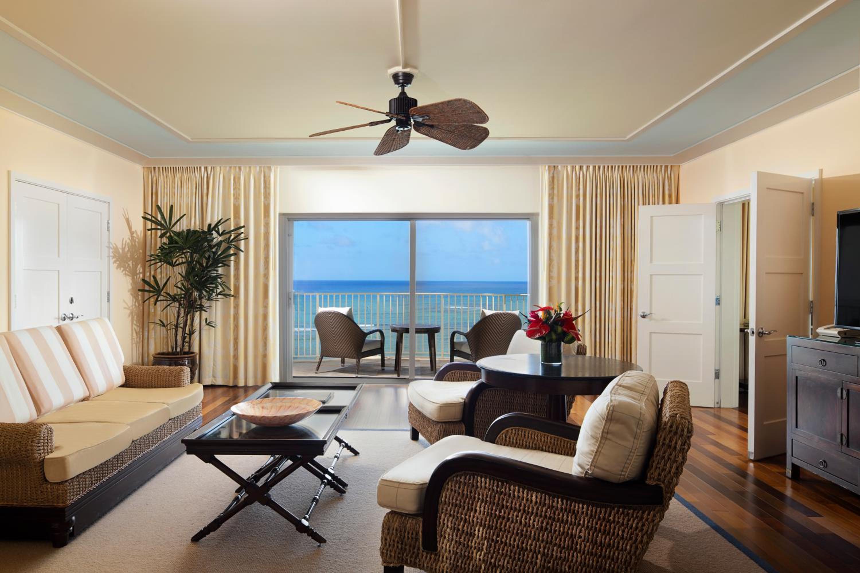 Suite with Ocean Front View - Photo 1