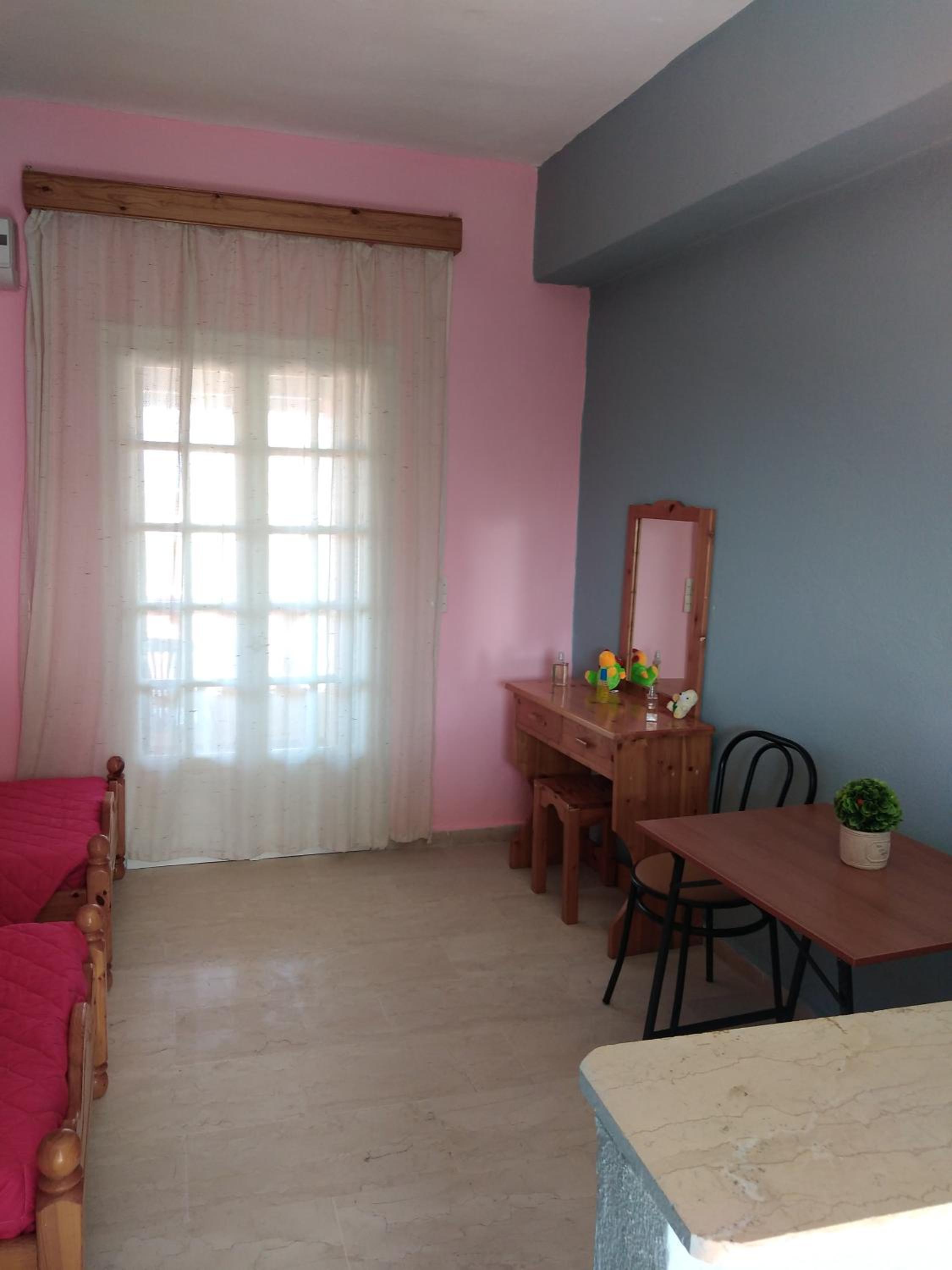 Twin Room - Photo 1