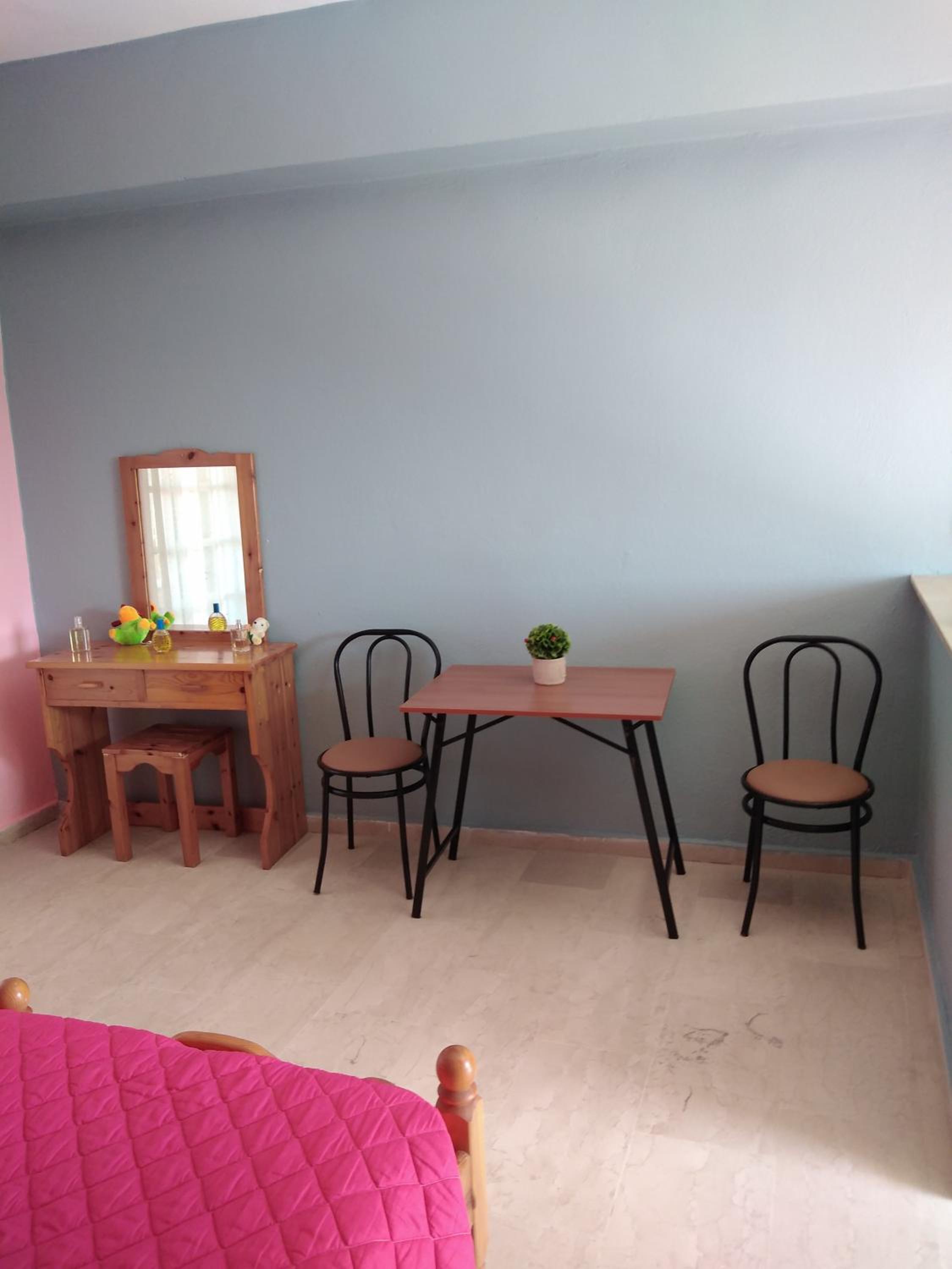 Twin Room - Photo 4